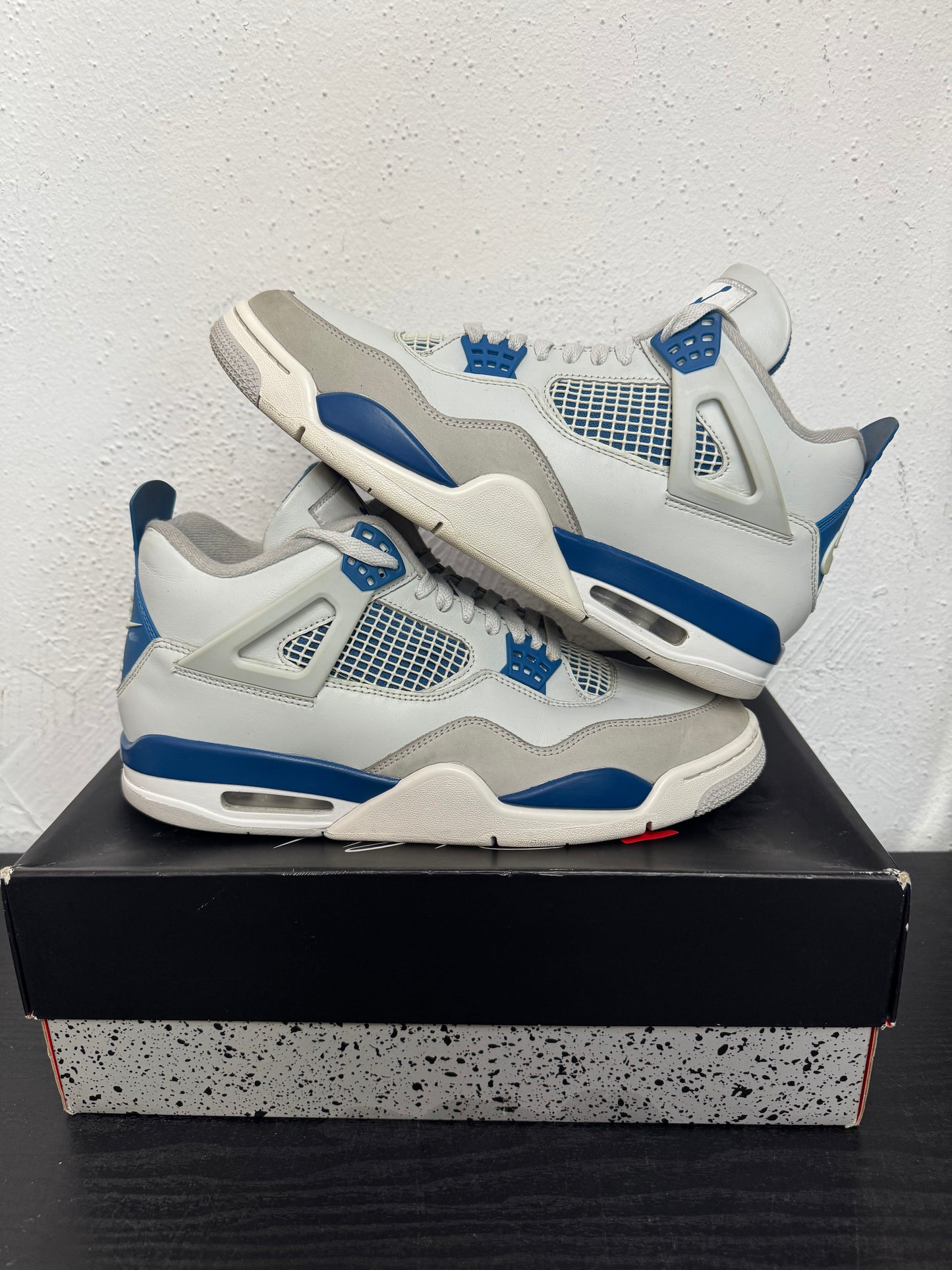 JORDAN 4 MILITARY BLUE (USED)