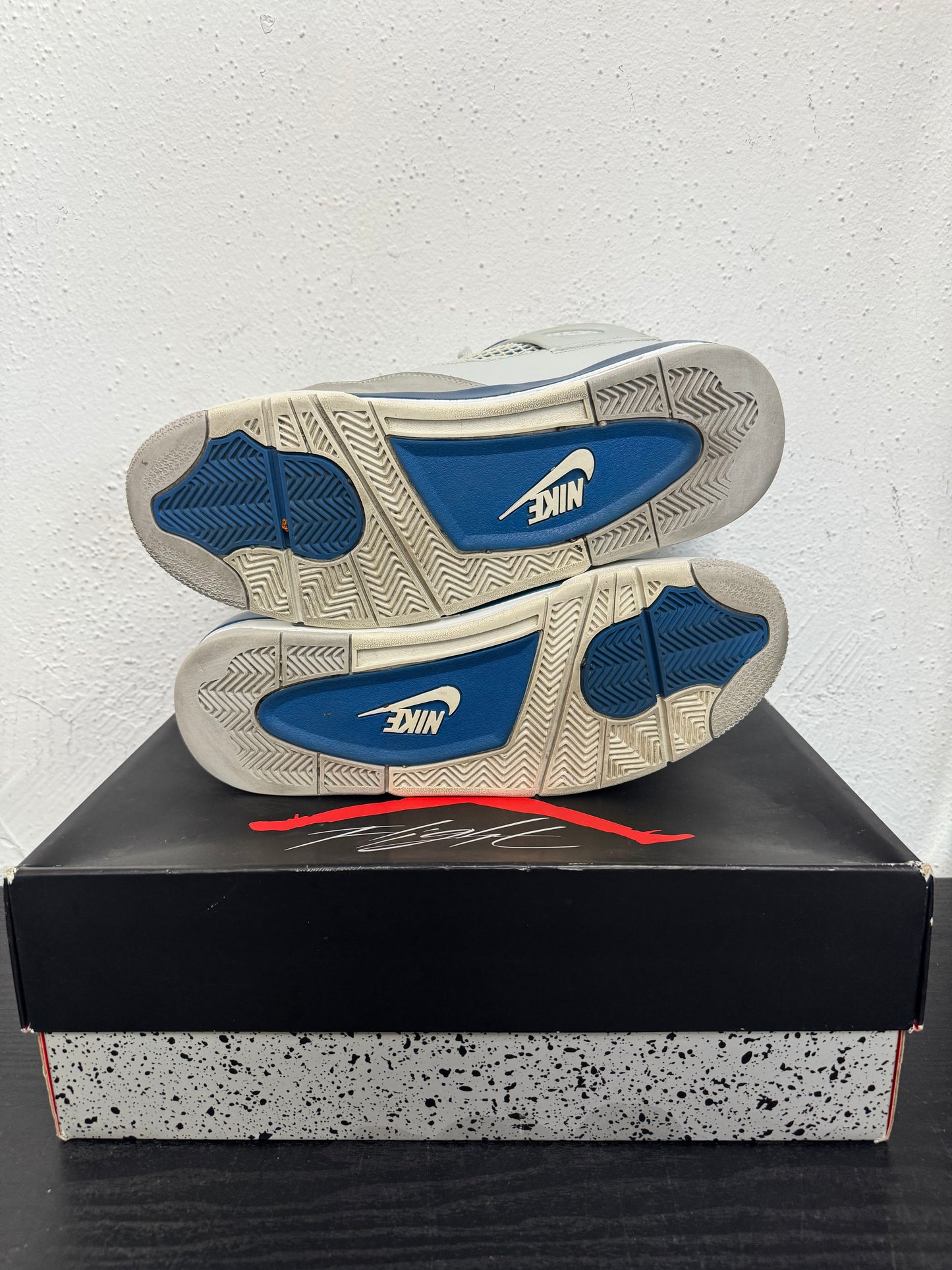 JORDAN 4 MILITARY BLUE (USED)