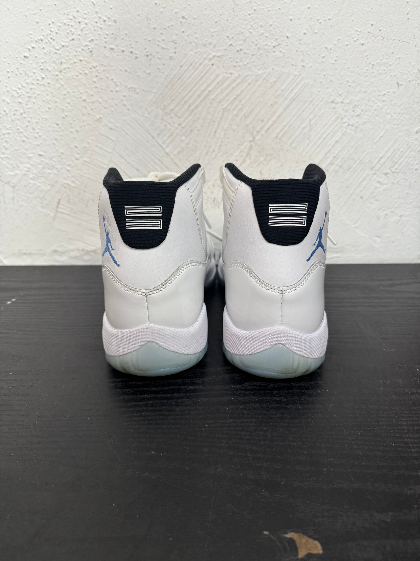 JORDAN 11 LEGEND BLUE (USED) (NB)