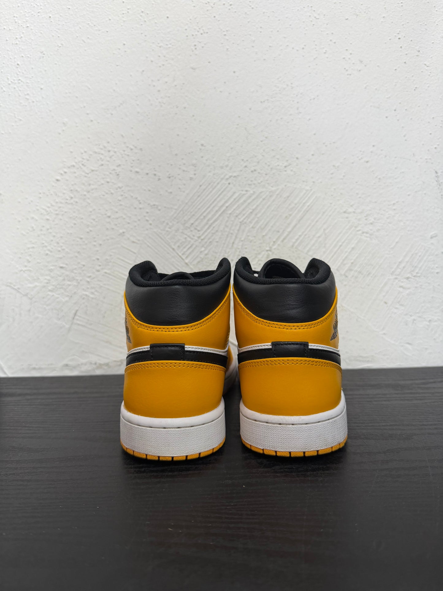 JORDAN 1 MID TAXI (USED) (NB)