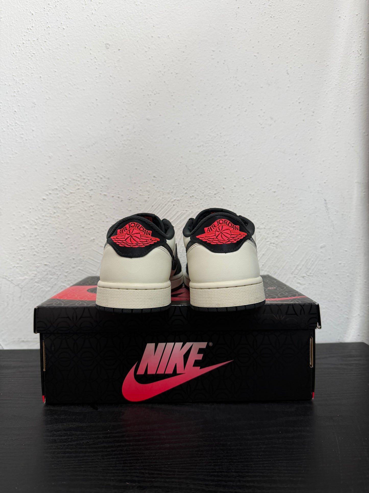 JORDAN 1 LOW PSG (USED)