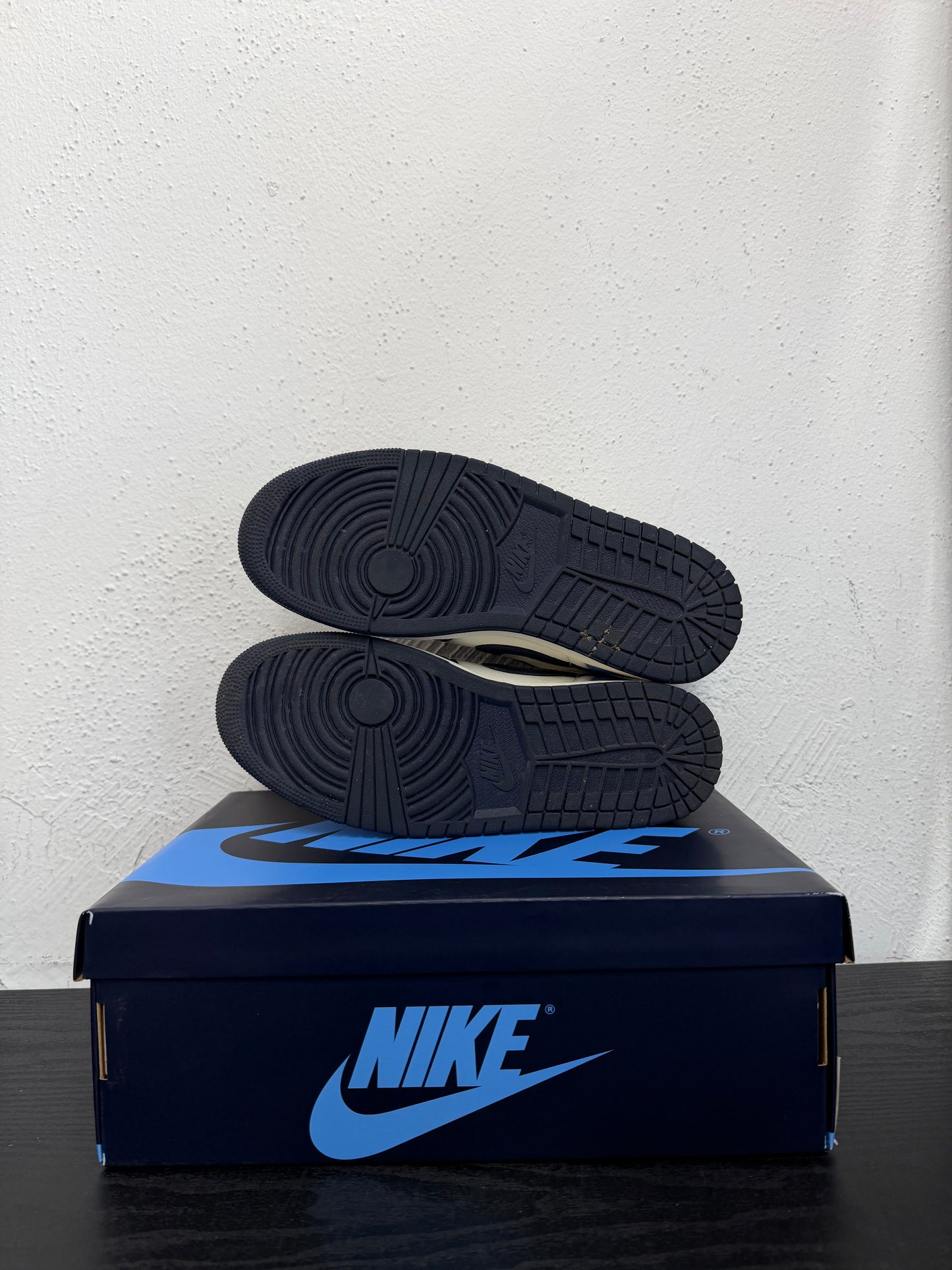 JORDAN 1 LOW OBSIDIAN INC (USED)