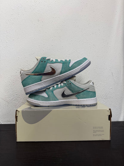 DUNK LOW SB APRIL