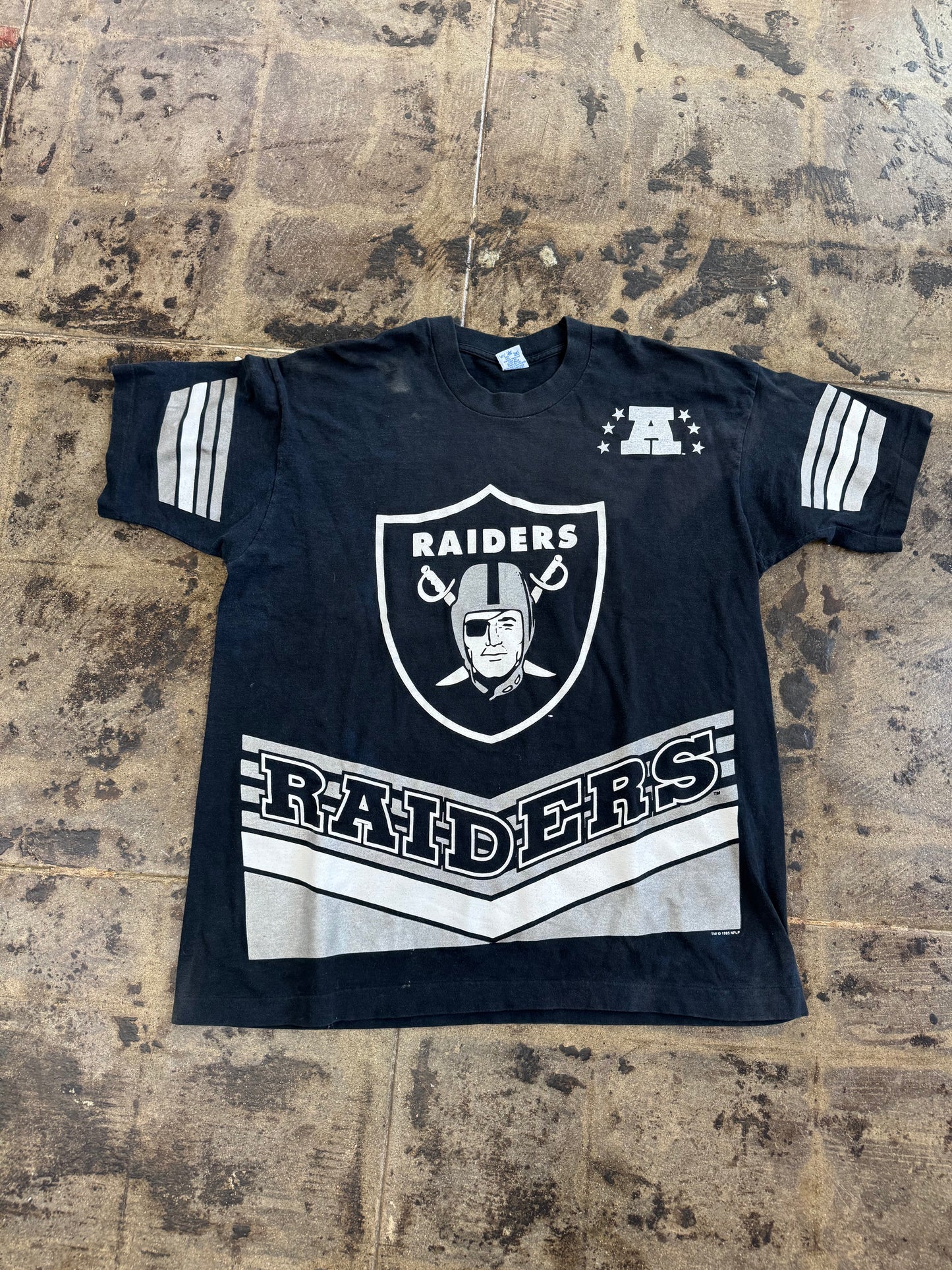 90s RAIDERS TEE