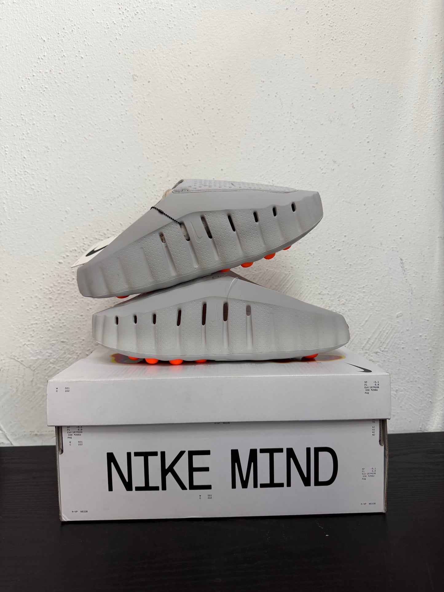 NIKE MIND 001 SLIDE LIGHT SMOKE GREY