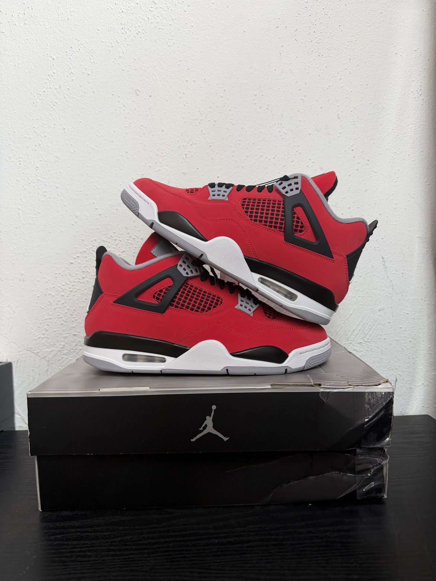 JORDAN 4 TORO BRAVO (2026)