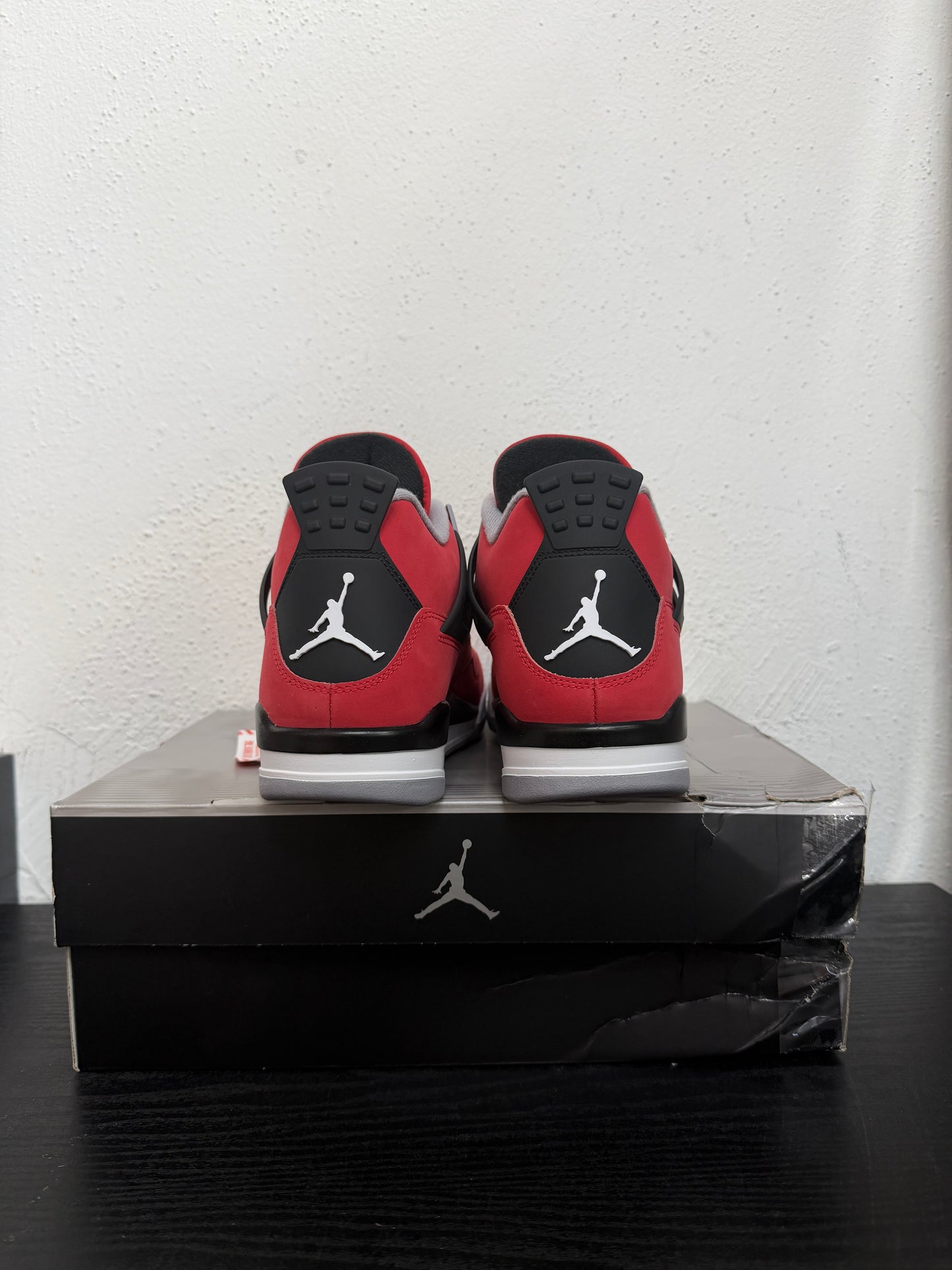 JORDAN 4 TORO BRAVO (2026)