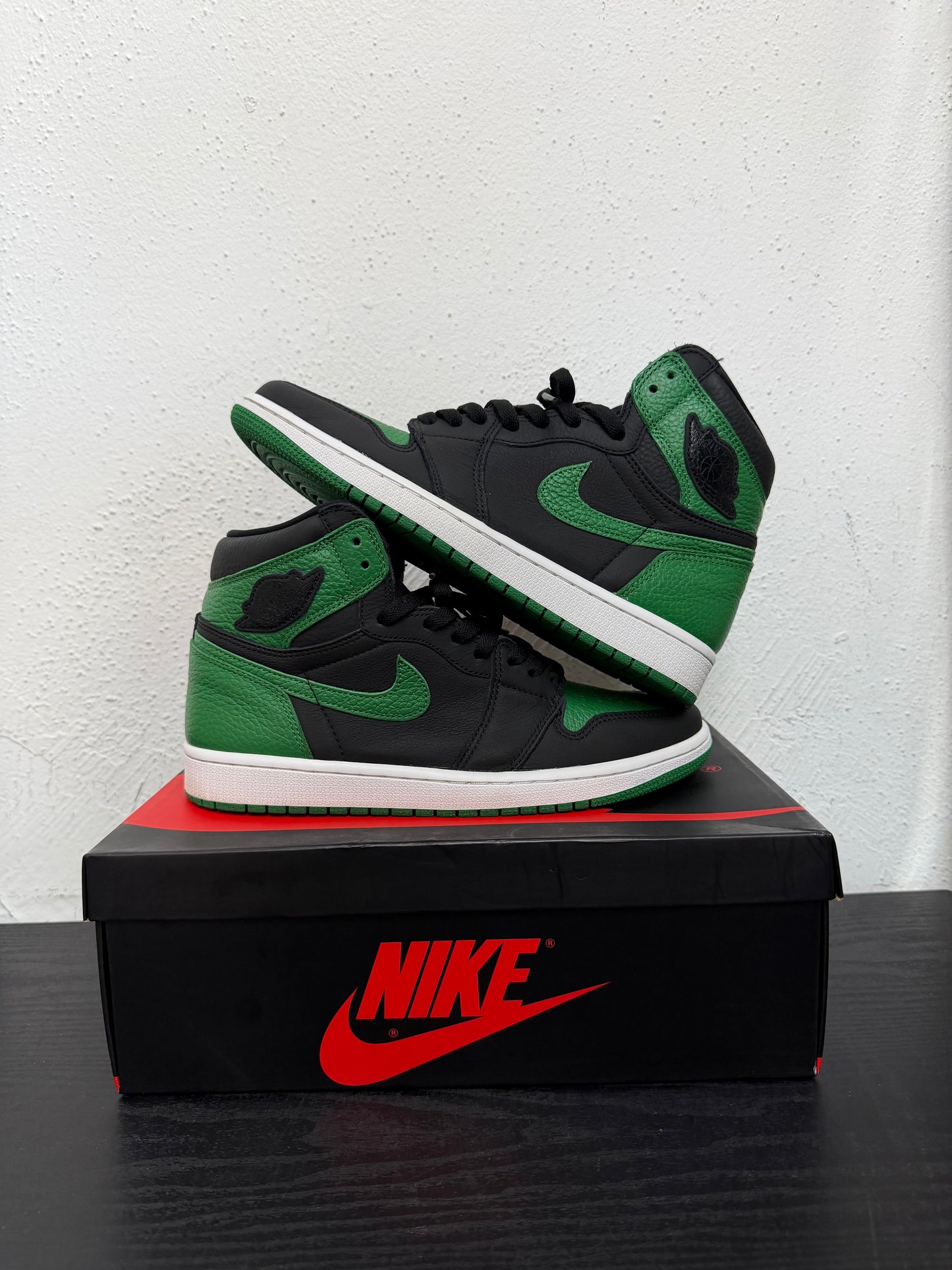 JORDAN 1 PINE GREEN 2.0 (USED)