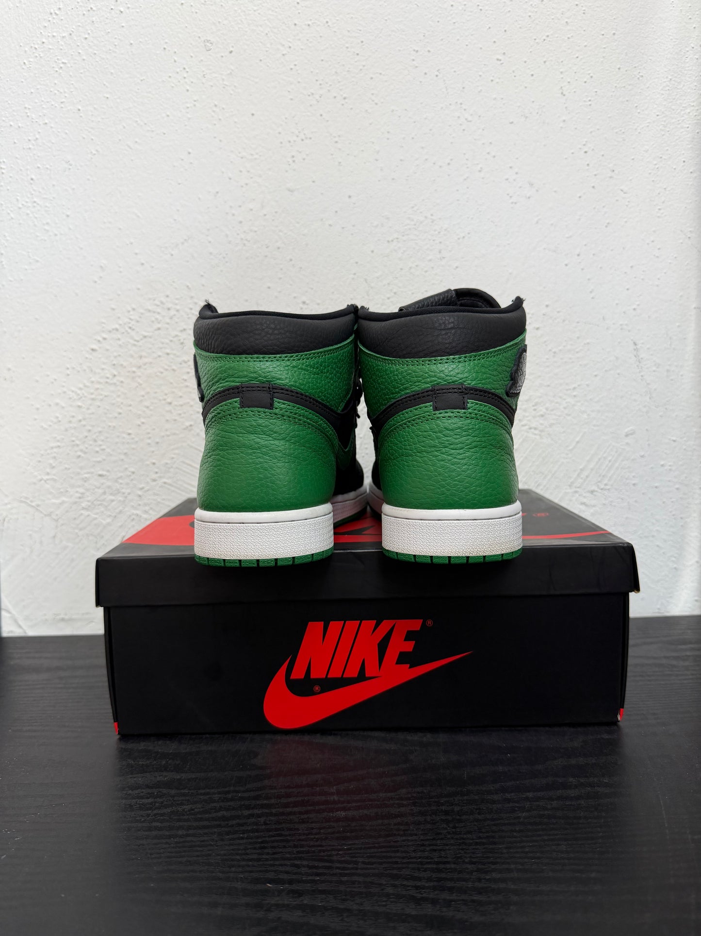 JORDAN 1 PINE GREEN 2.0 (USED)