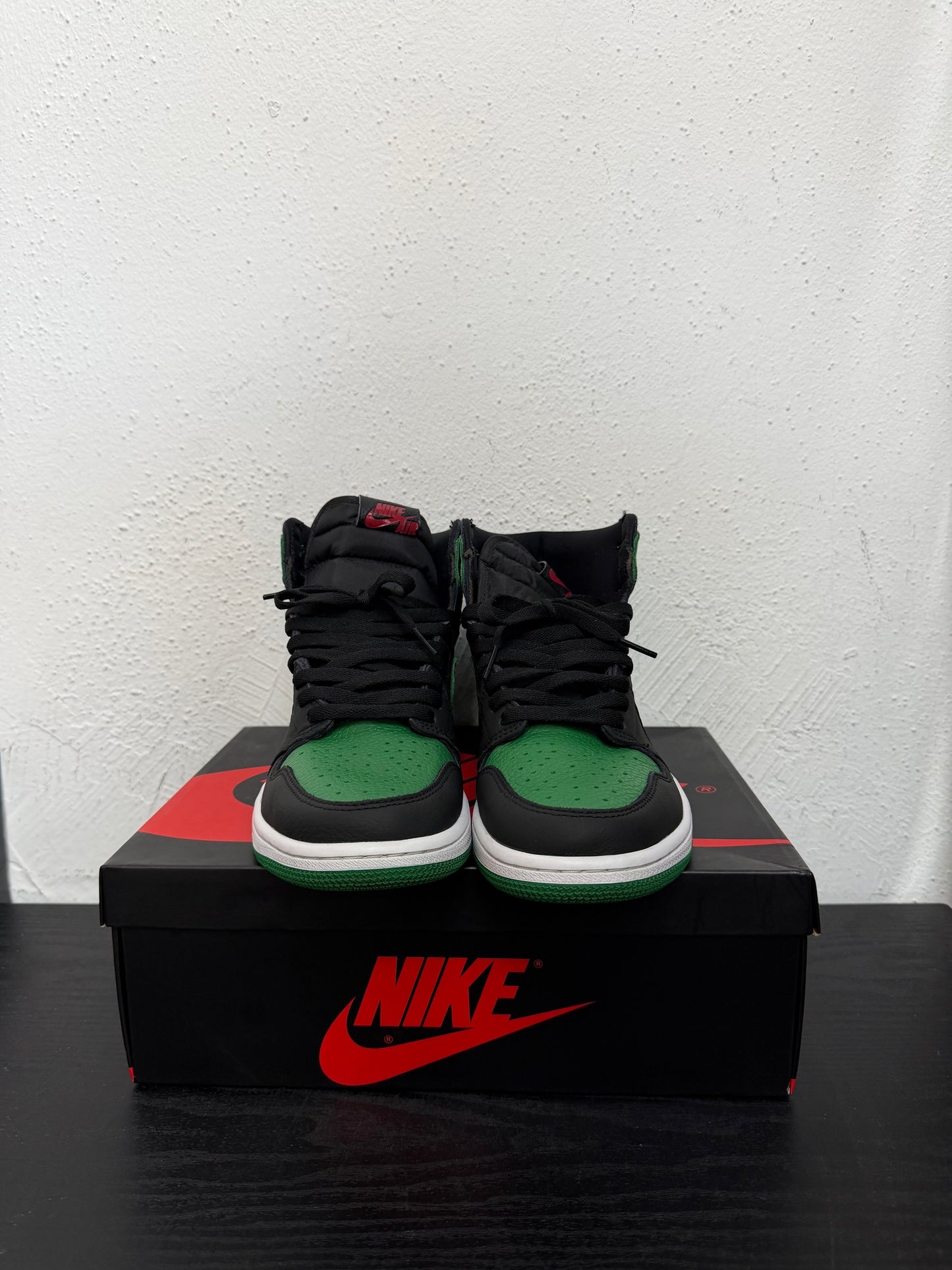 JORDAN 1 PINE GREEN 2.0 (USED)