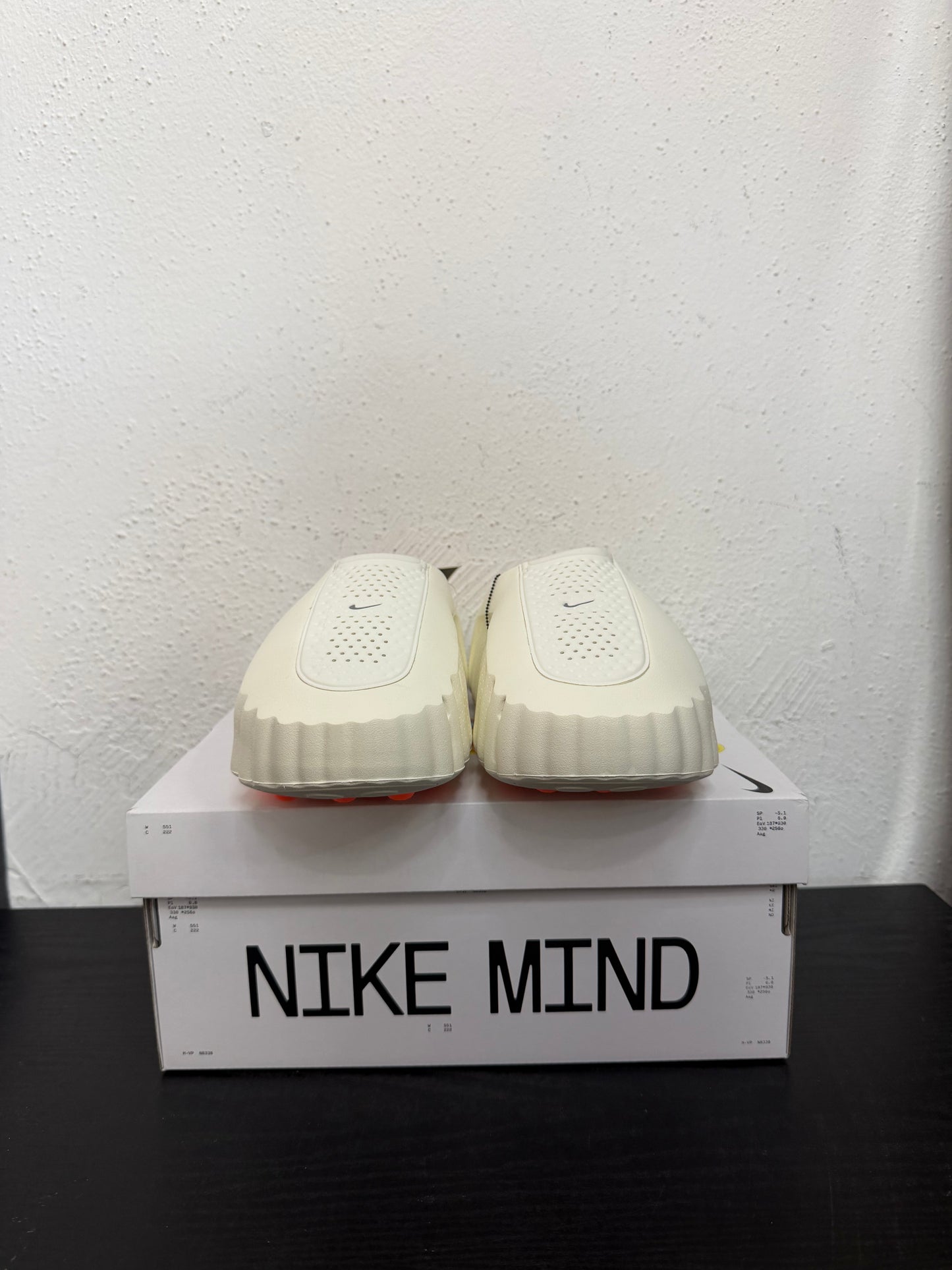 NIKE MIND 001 SLIDE SAIL