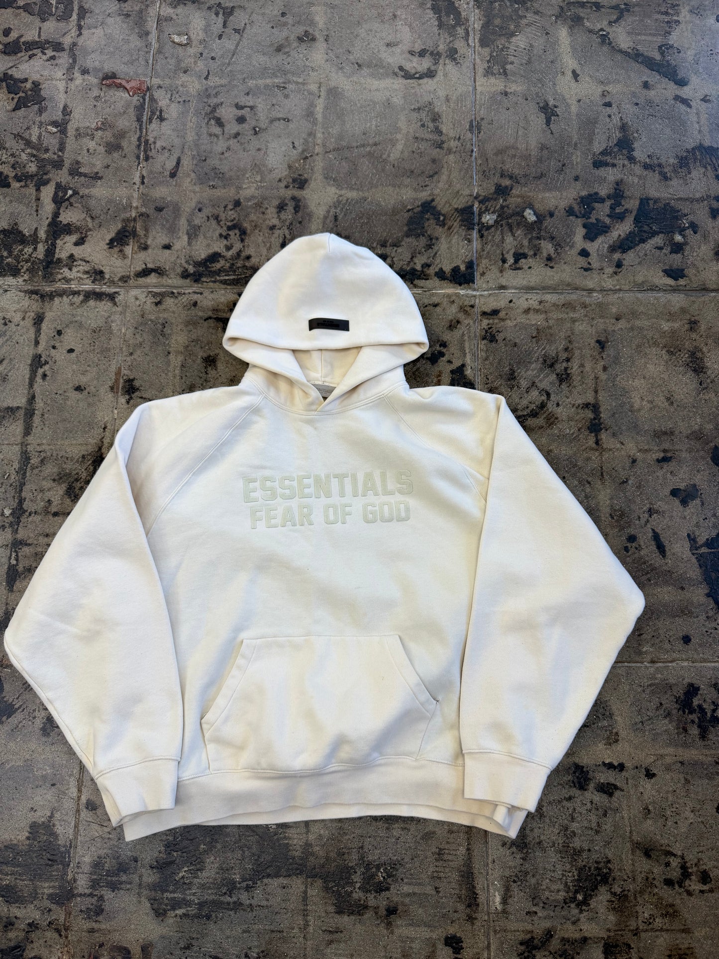 ESSENTIALS CREAM HOODIE (USED)