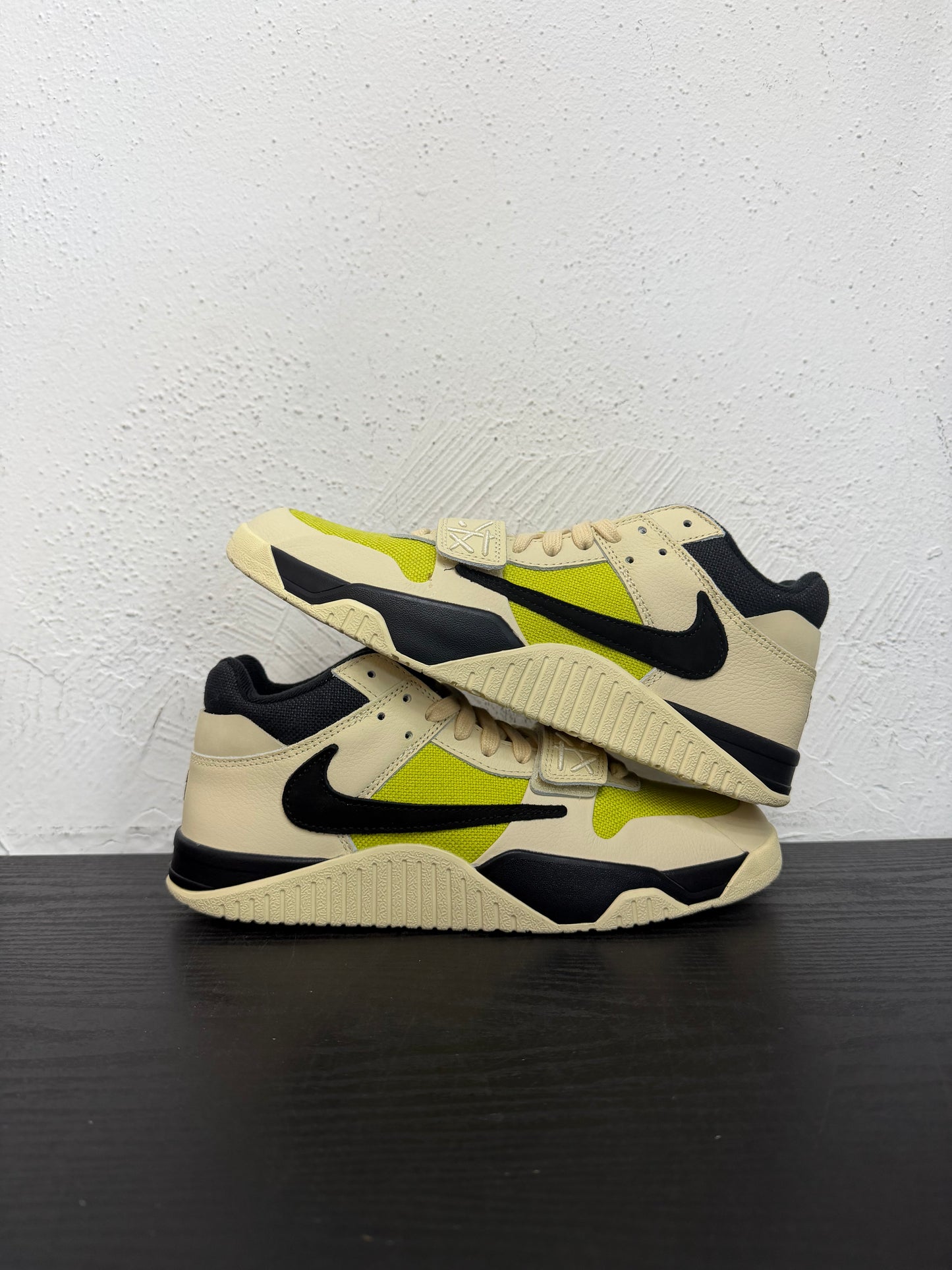 JORDAN JUMPMAN JACK TRAVIS SCOTT BRIGHT CACTUS (NB)