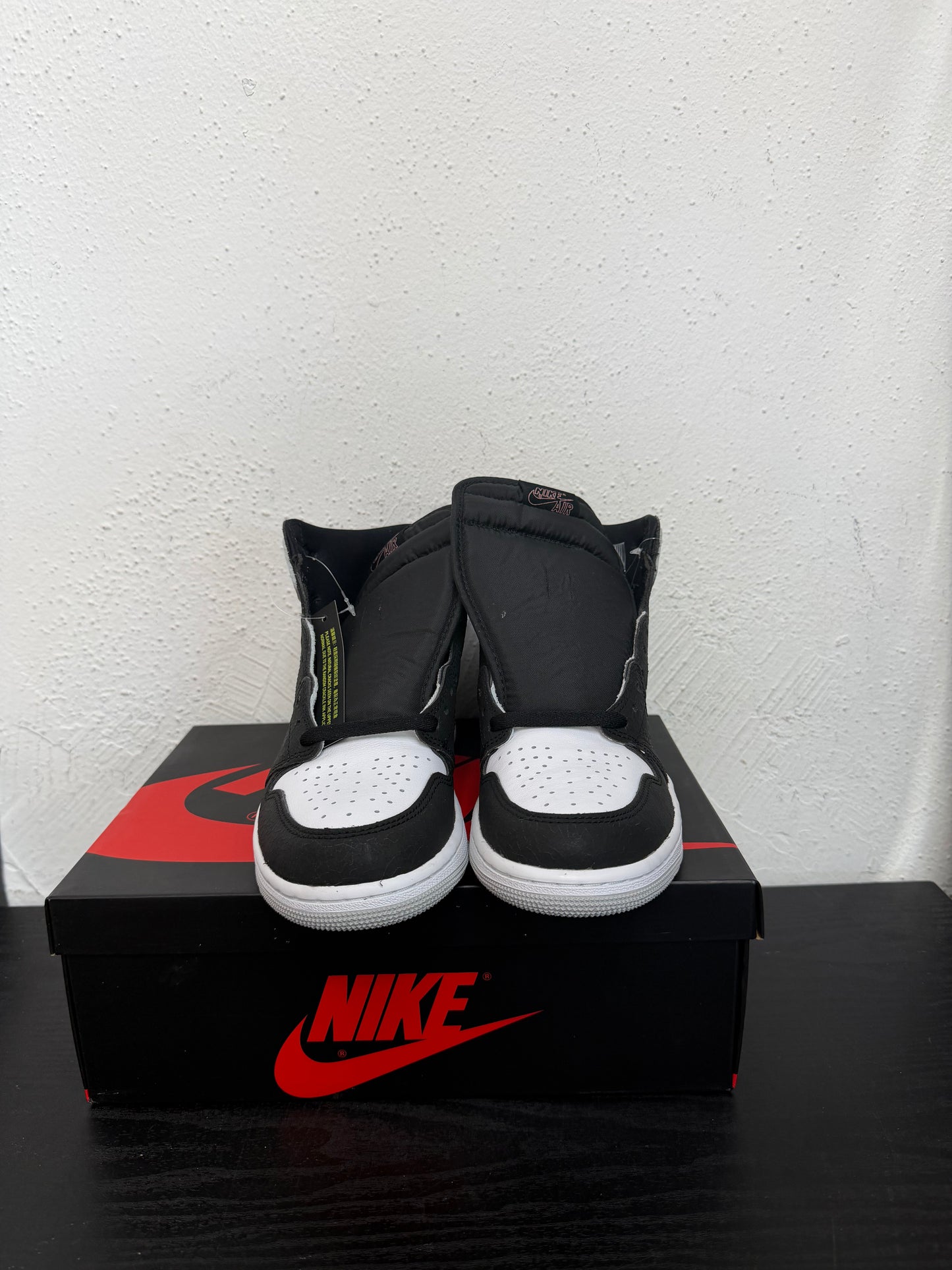 JORDAN 1 HIGH BLEACHED CORAL