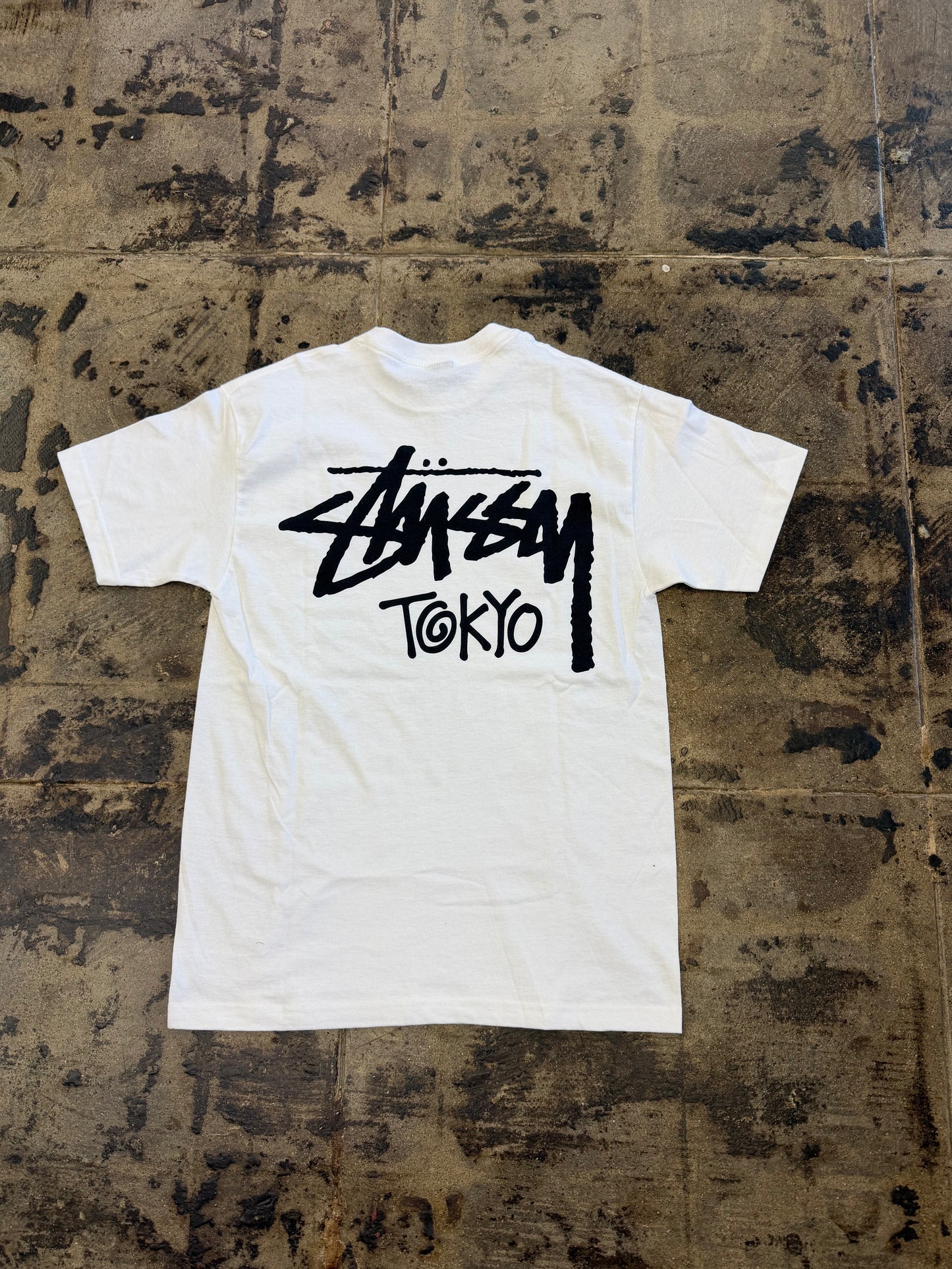 STUSSY TOKYO WHITE TEE