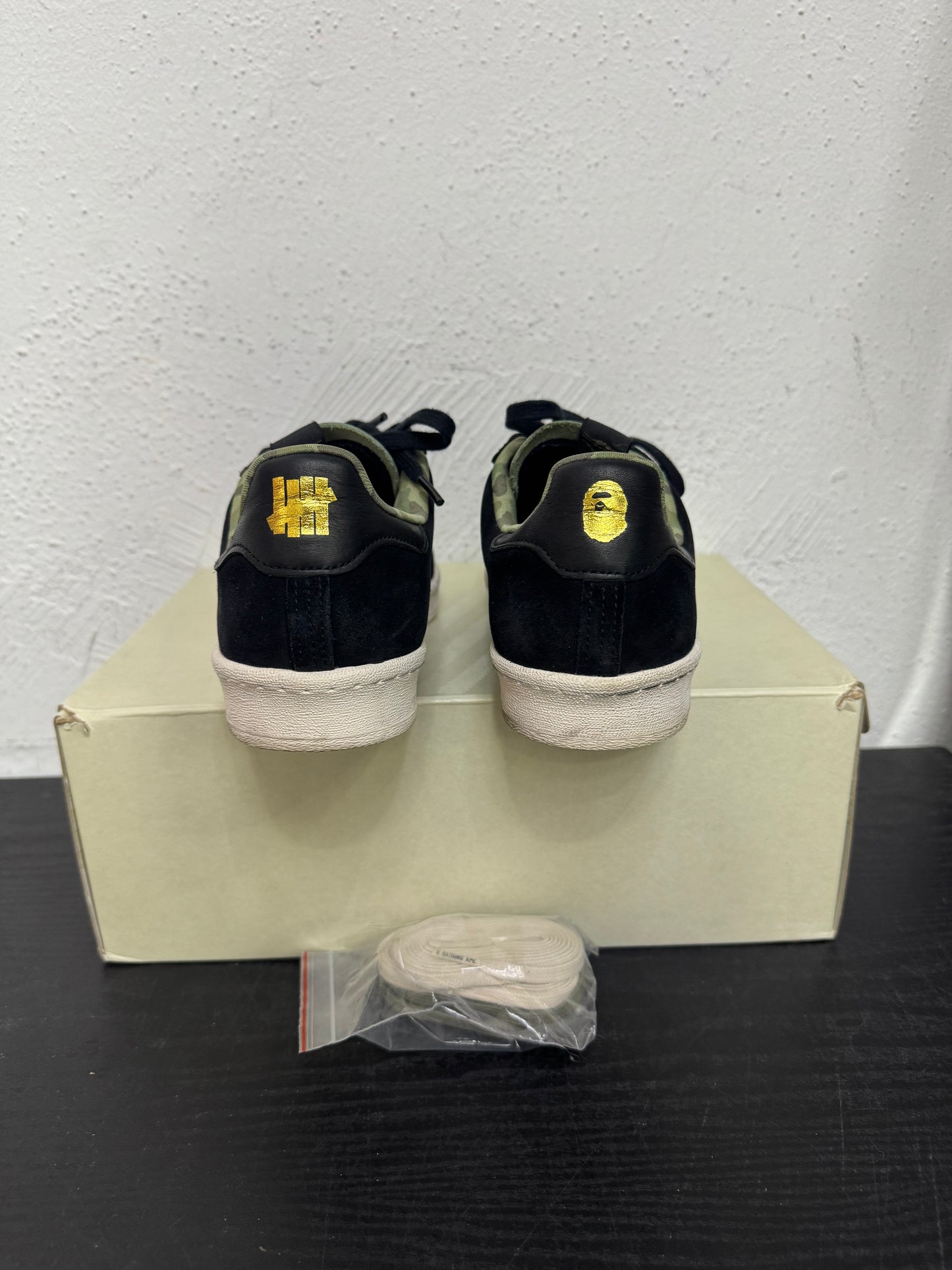 ADIDAS CAMPUS 80s UNDEFEATED BAPE (USED)