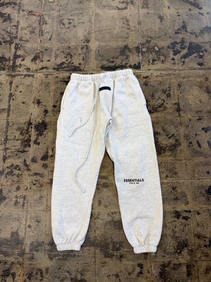 ESSENTIAL GREY SWEAT PANTS(USED)