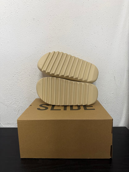 YEEZY SLIDE BONE