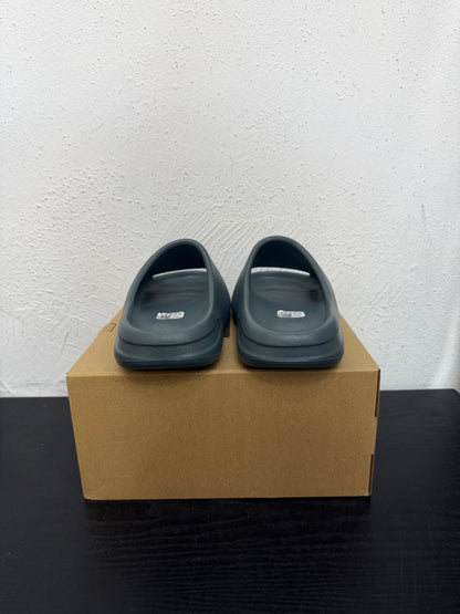 YEEZY SLIDE SLATE MARINE
