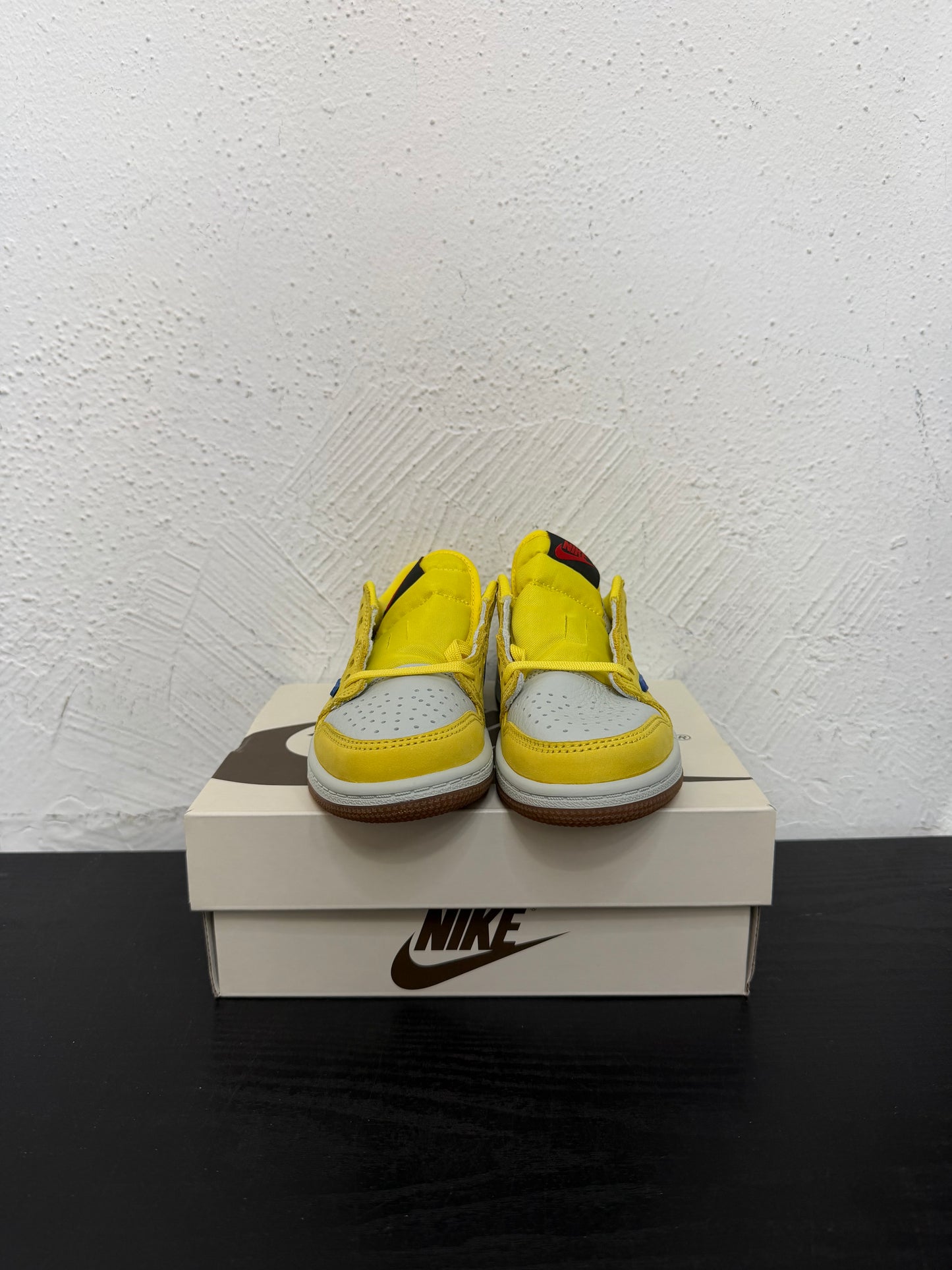 JORDAN 1 LOW TRAVIS SCOTT CANARY (PS&TD)