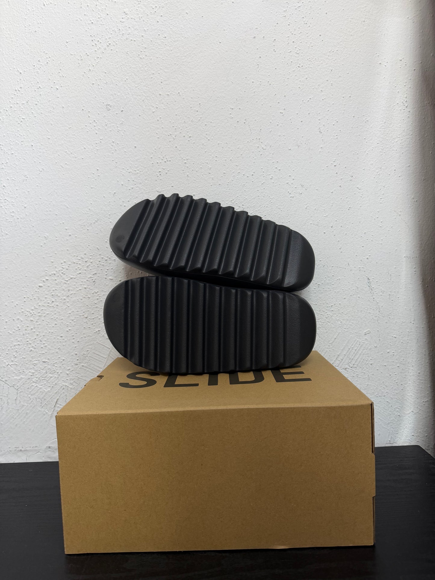 YEEZY SLIDE ONYX