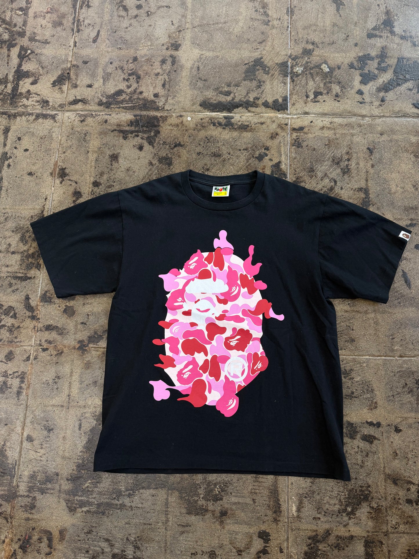 BAPE ABC REBUILD BIG APE BLK/PINK TEE (USED)