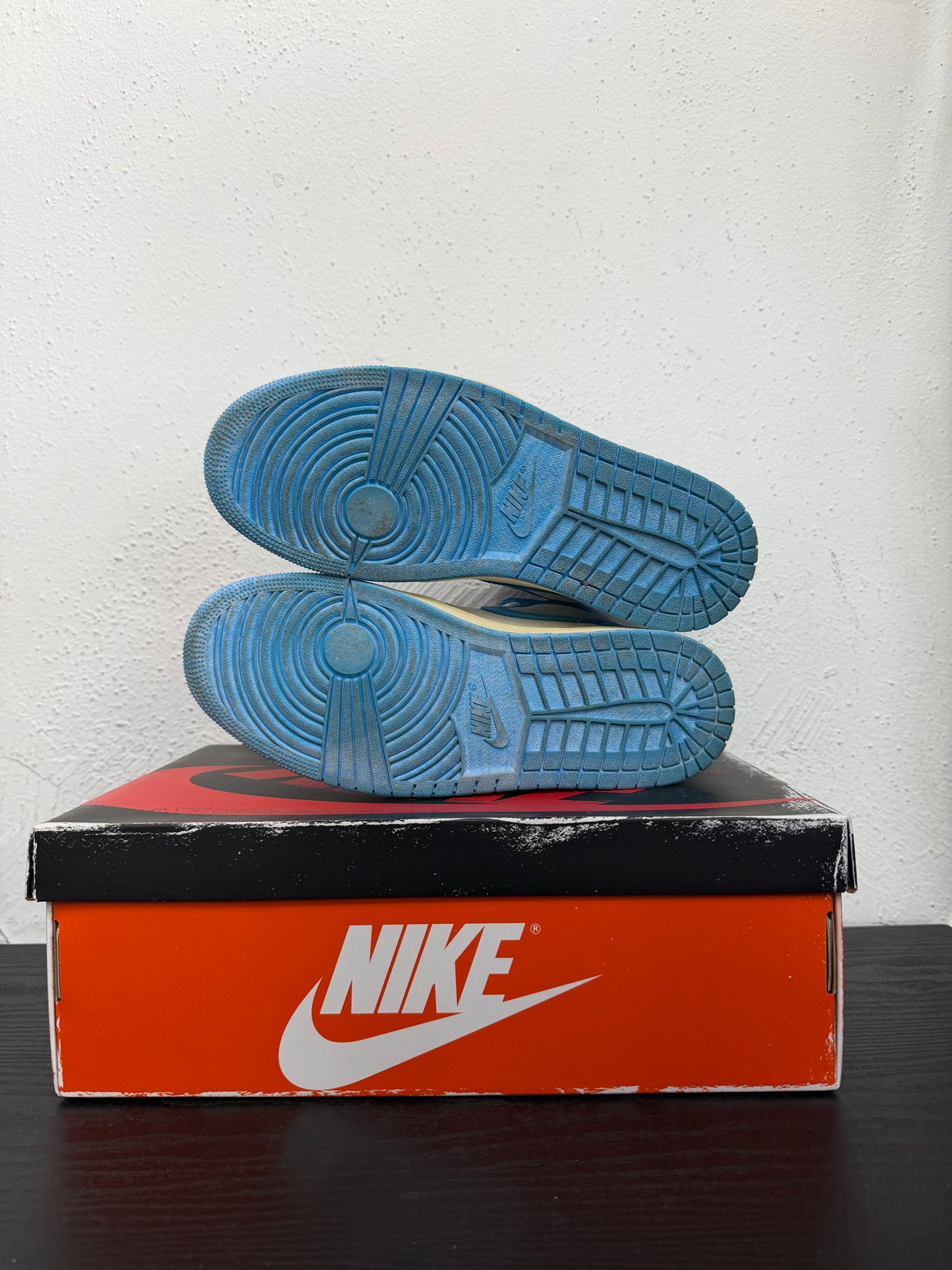 JORDAN 1 UNC REIMAGINED (USED)
