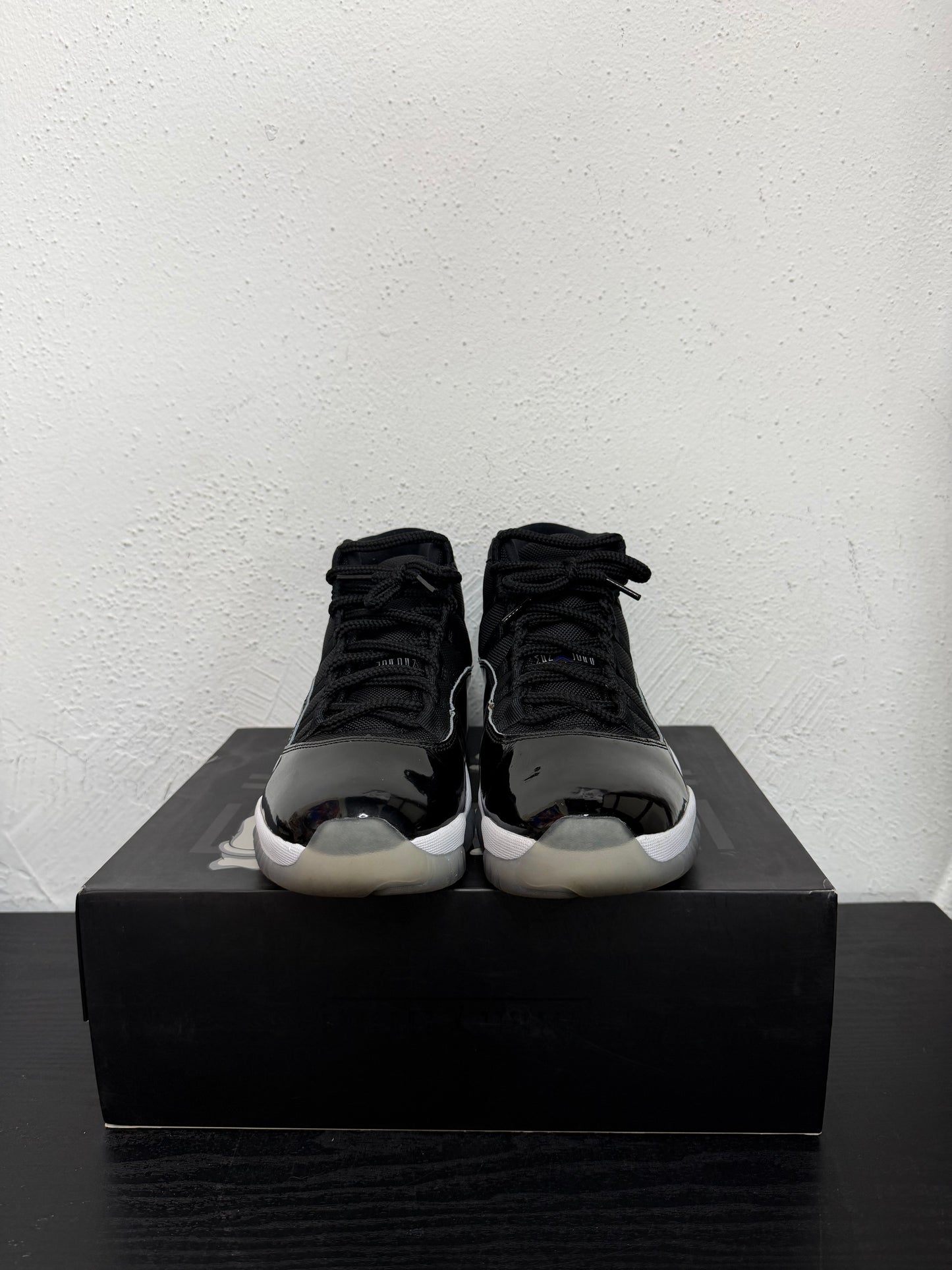JORDAN 11 SPACE JAM 2016 (USED)