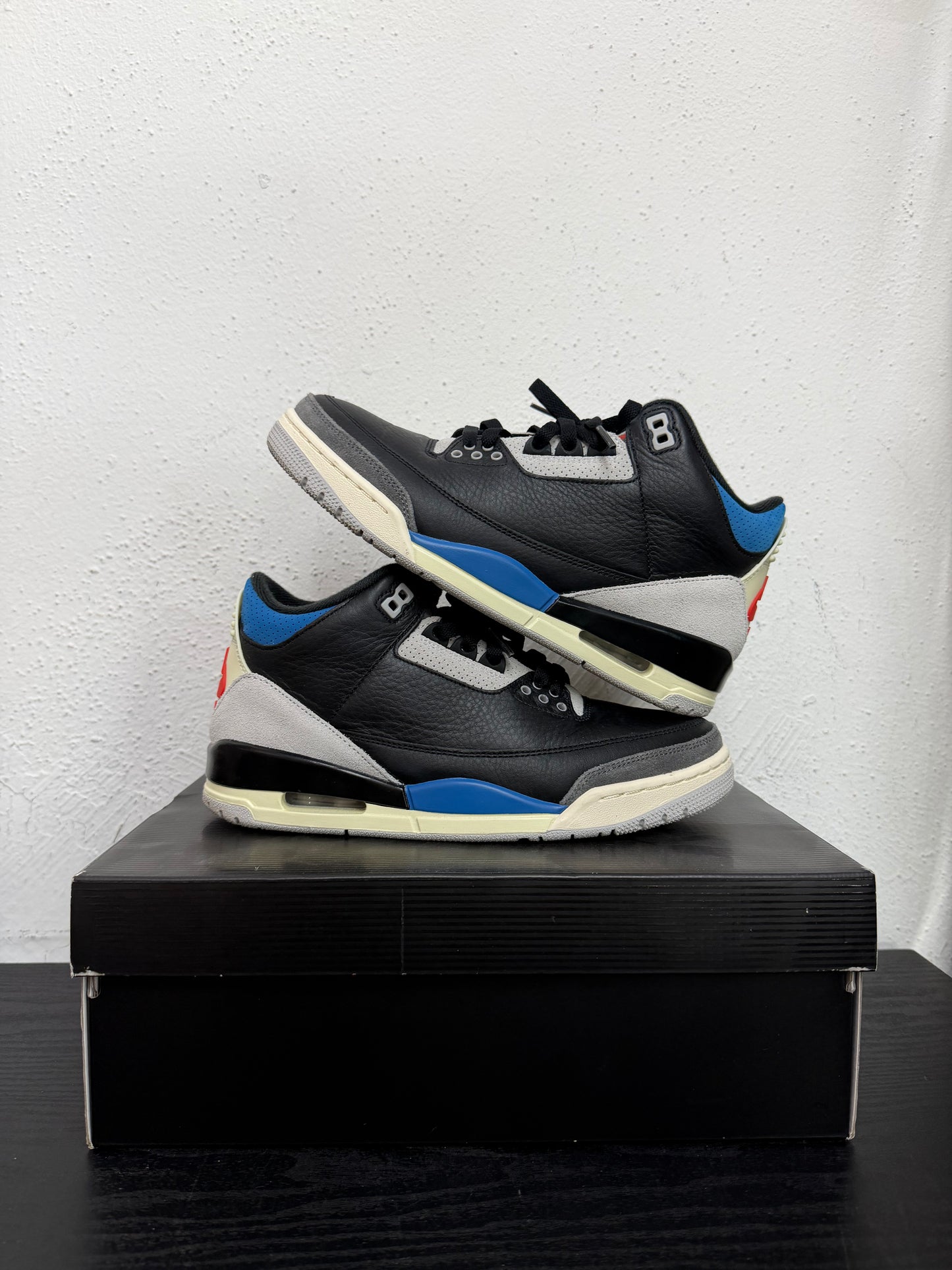 JORDAN 3 RARE AIR (USED)