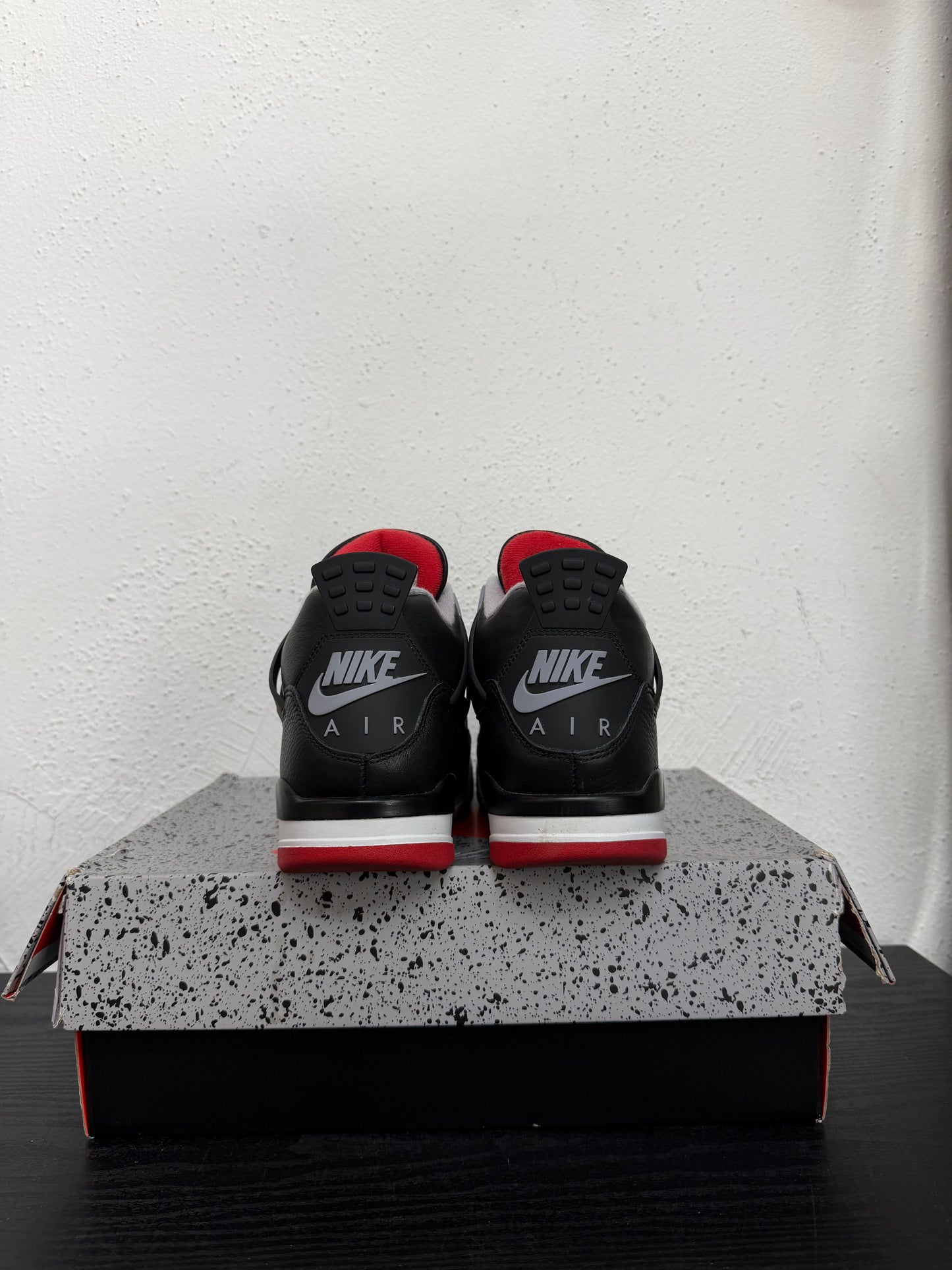 JORDAN 4 REIMAGINED BRED (USED)