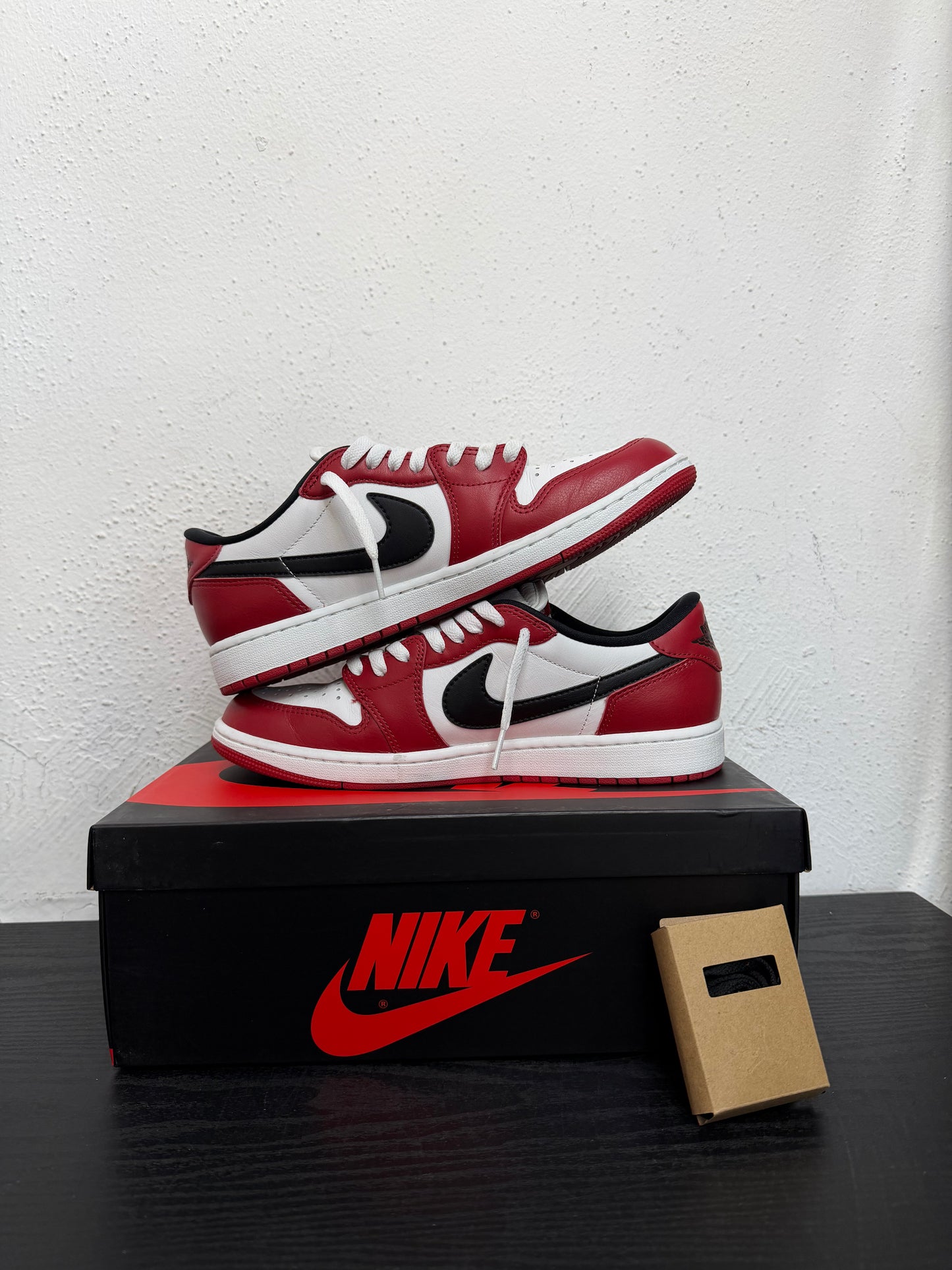 JORDAN 1 LOW CHICAGO (USED)