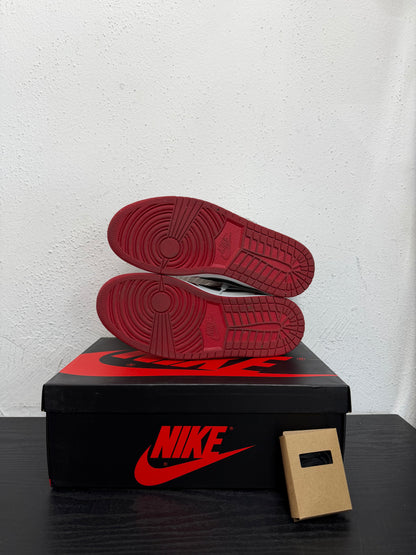 JORDAN 1 LOW CHICAGO (USED)