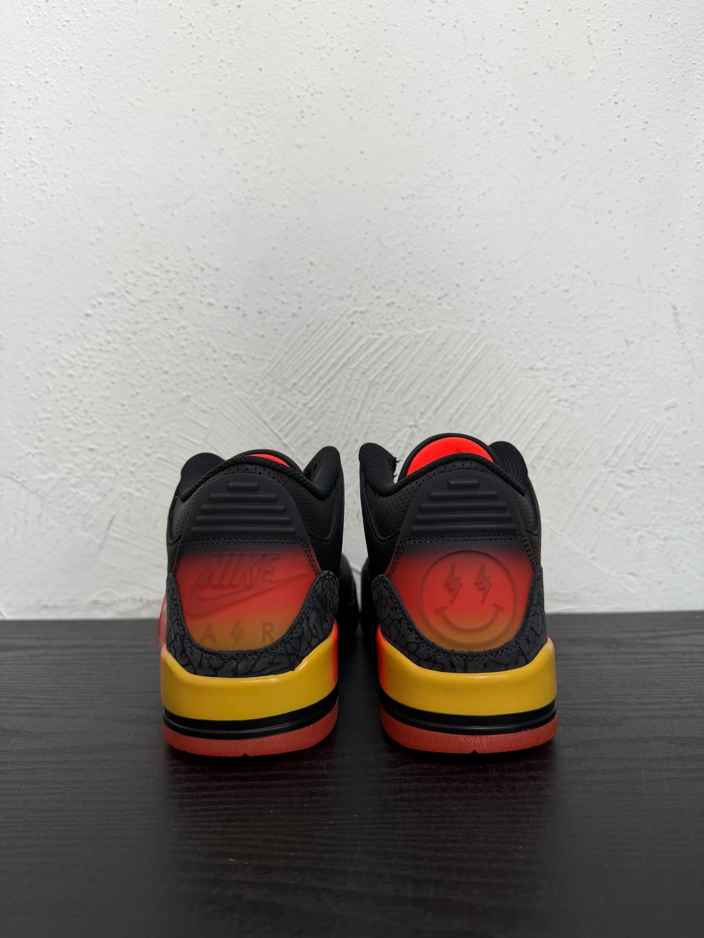 JORDAN 3 J BALVIN RIO (NB)