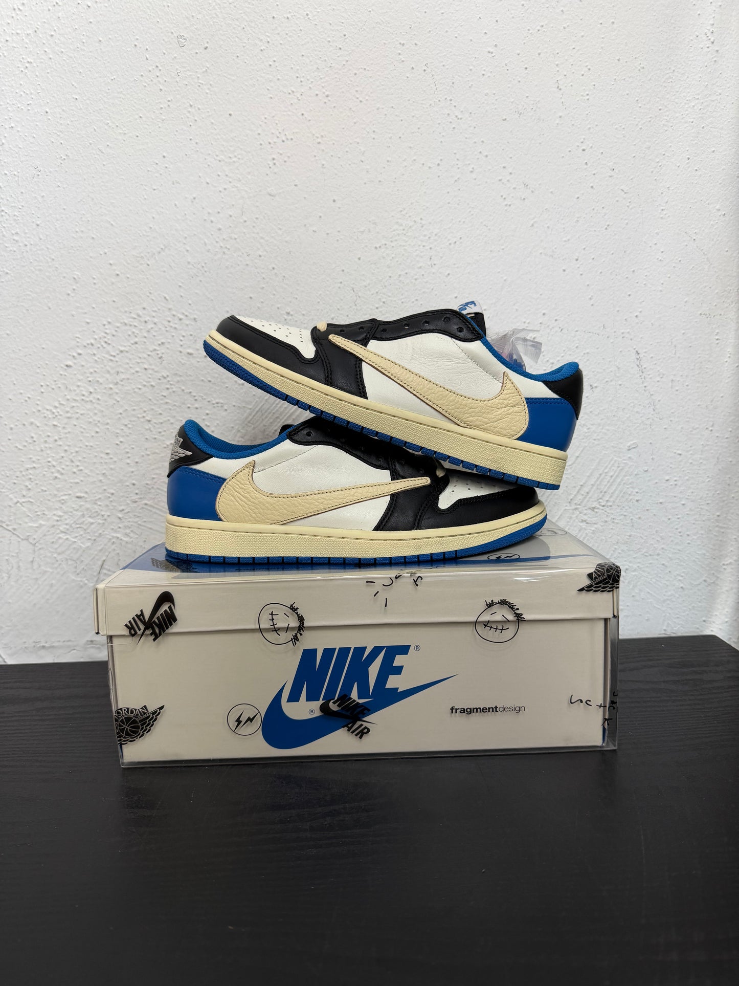 JORDAN 1 LOW TRAVIS SCOTTxFRAGMENT (USED)
