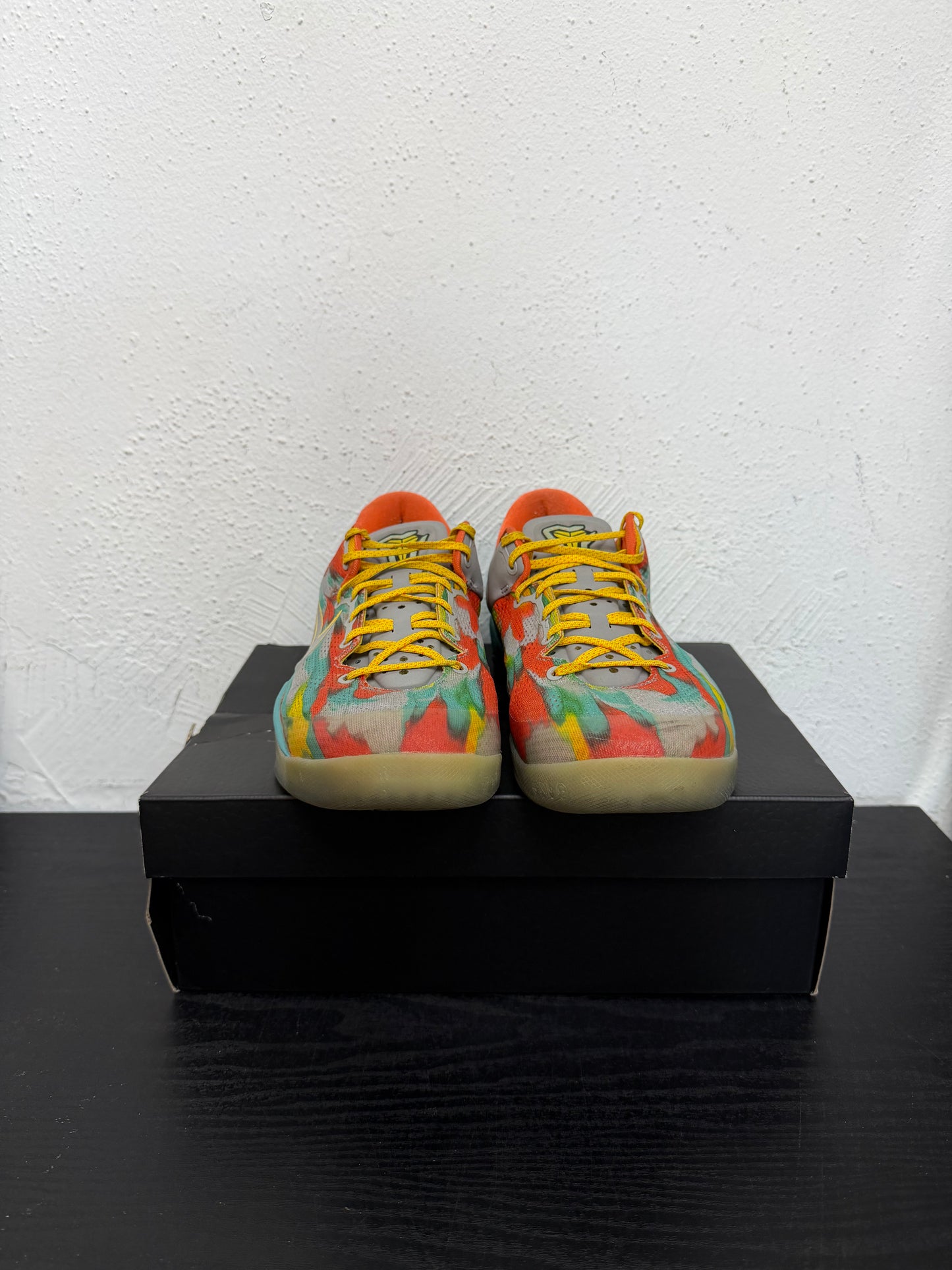 KOBE 8 PROTRO VENICE BEACH (USED)