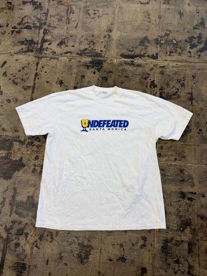 UNDEFEATED SANTA MONTICA WHITE TEE (USED)
