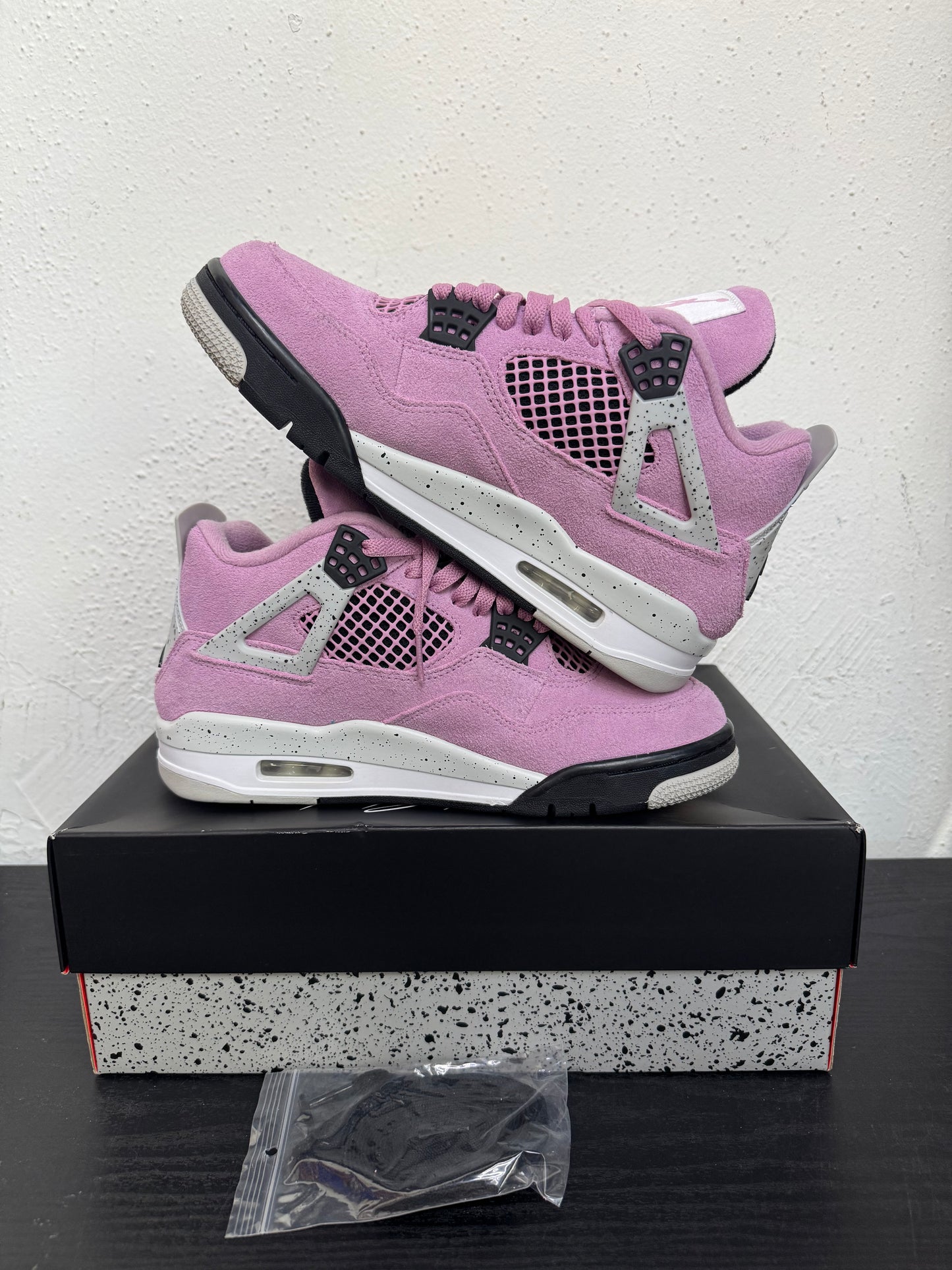 JORDAN 4 ORCHID (USED)