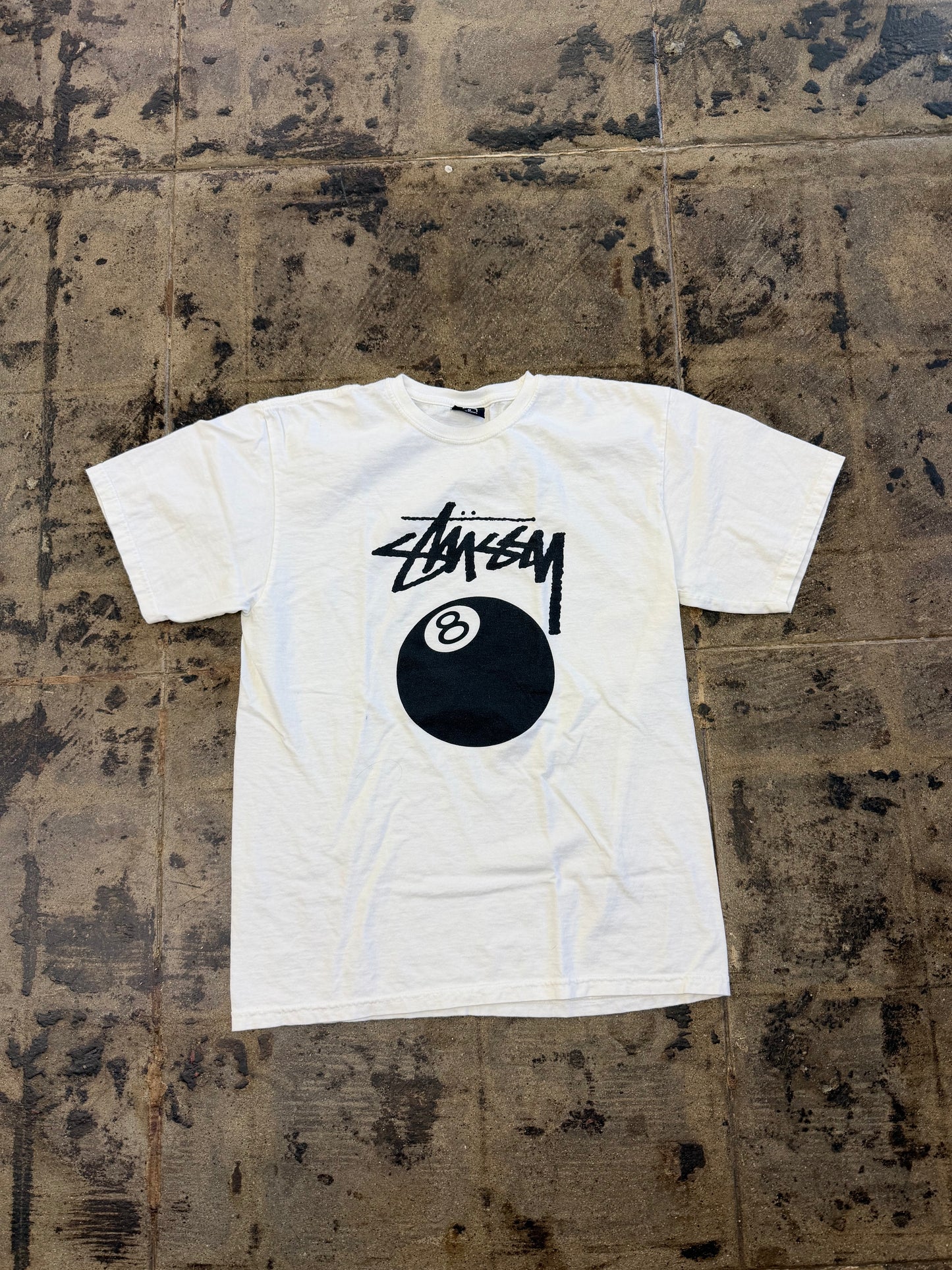 STUSSY 8 BALL WHITE TEE (USED)