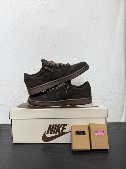 JORDAN 1 LOW TRAVIS SCOTT VELVET BROWN (USED)