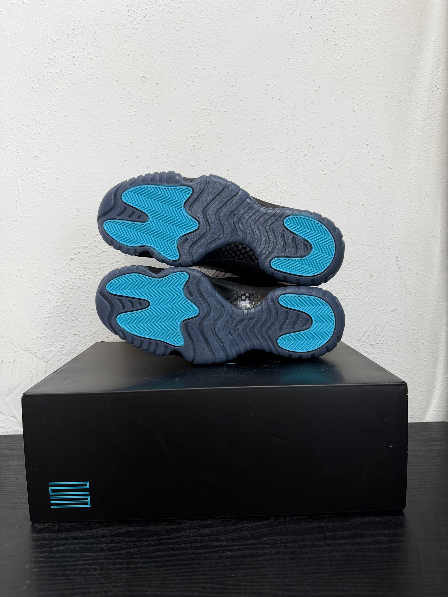 JORDAN 11 GAMMA BLUE
