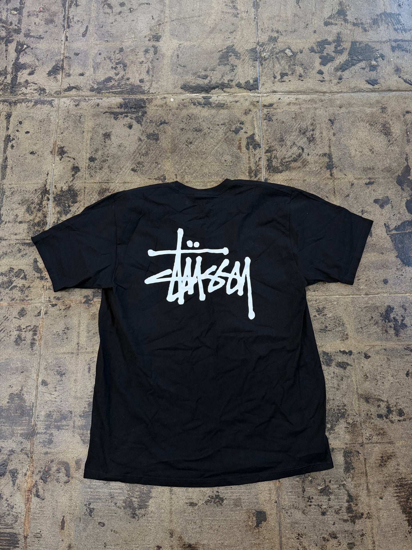 STUSSY BASIC SCRIPT BLACK TEE