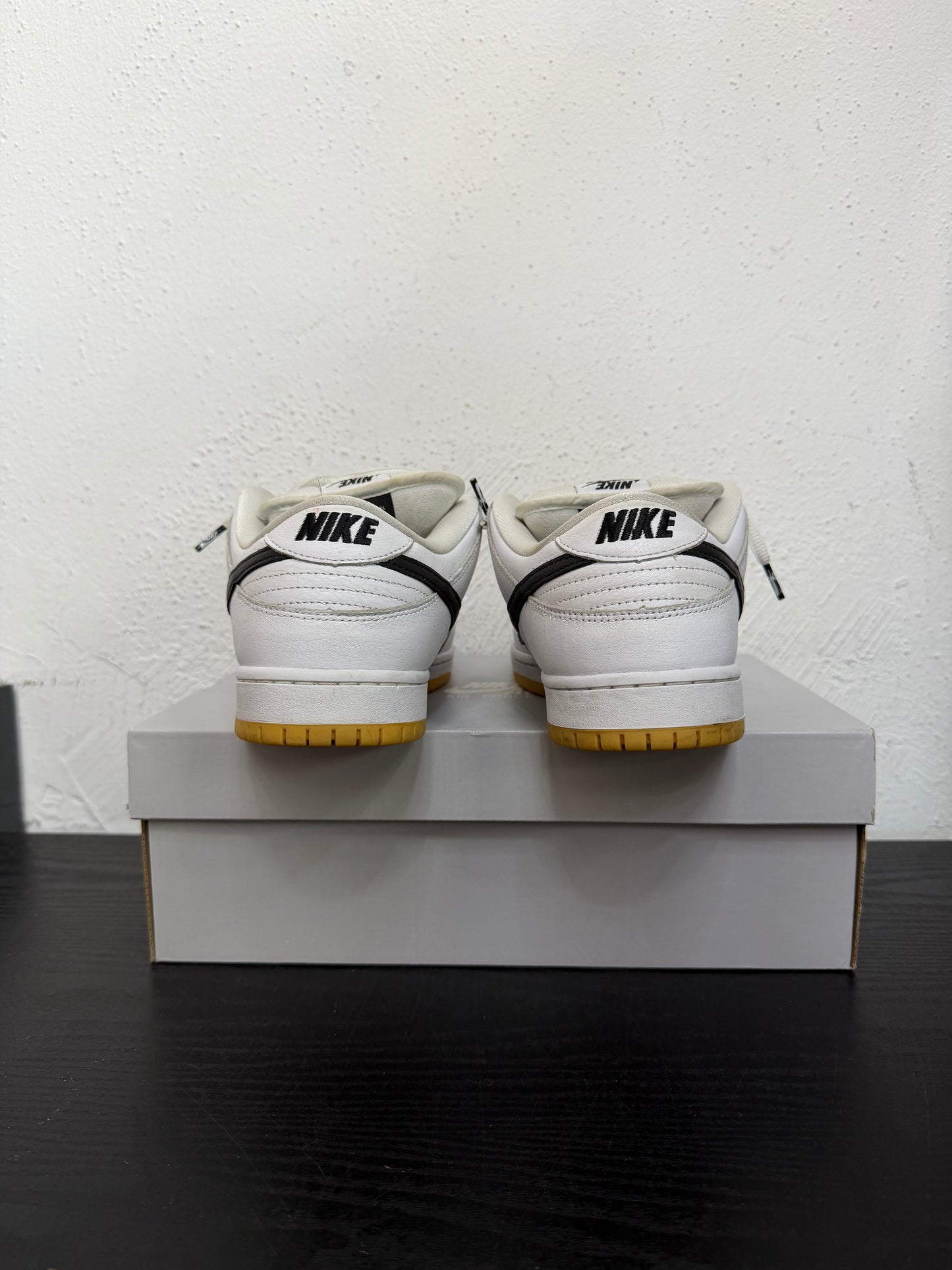 DUNK LOW SB WHITE GUM (USED)
