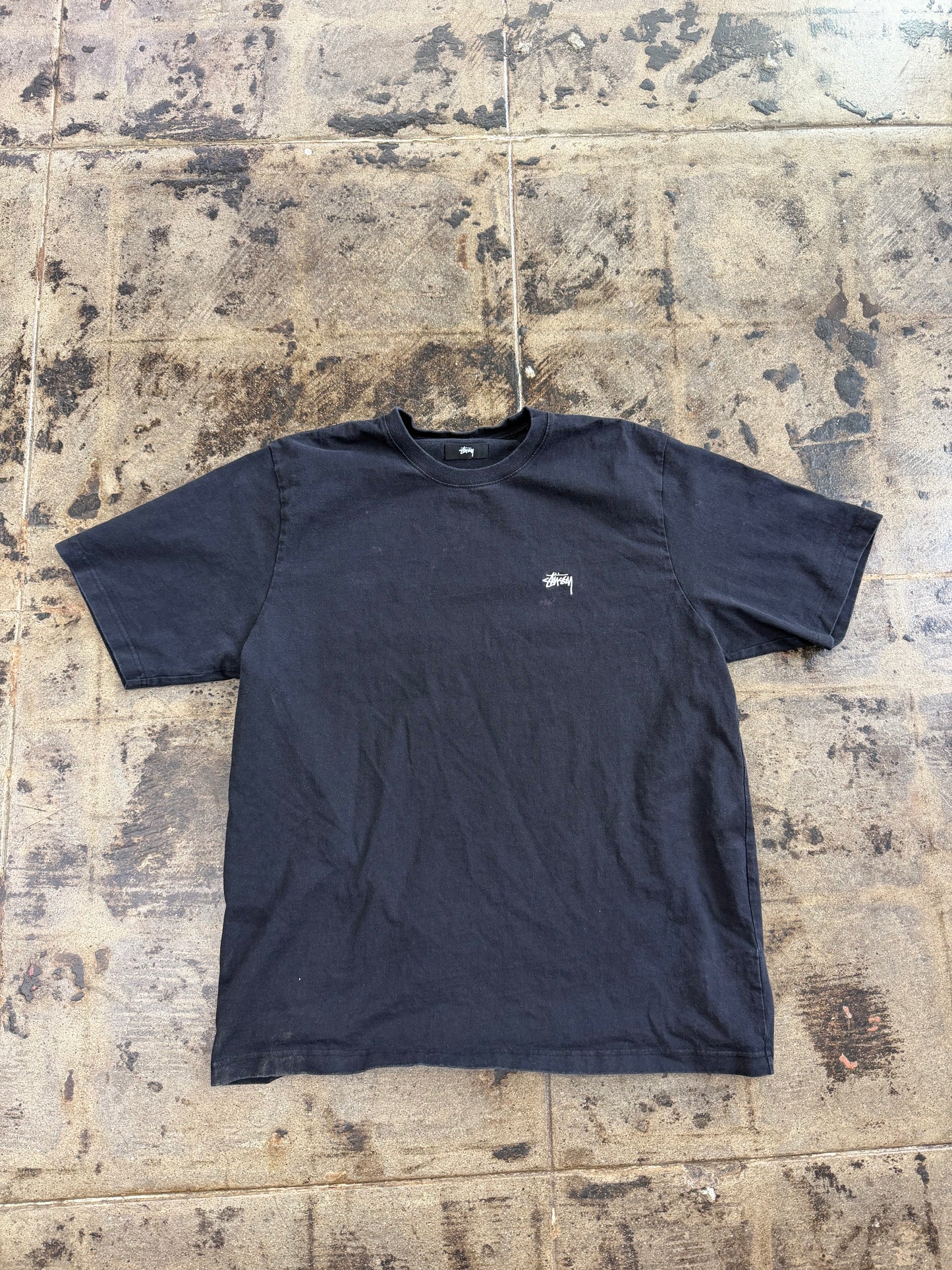 STUSSY SMALL EMBROIDERY BLACK TEE (USED)