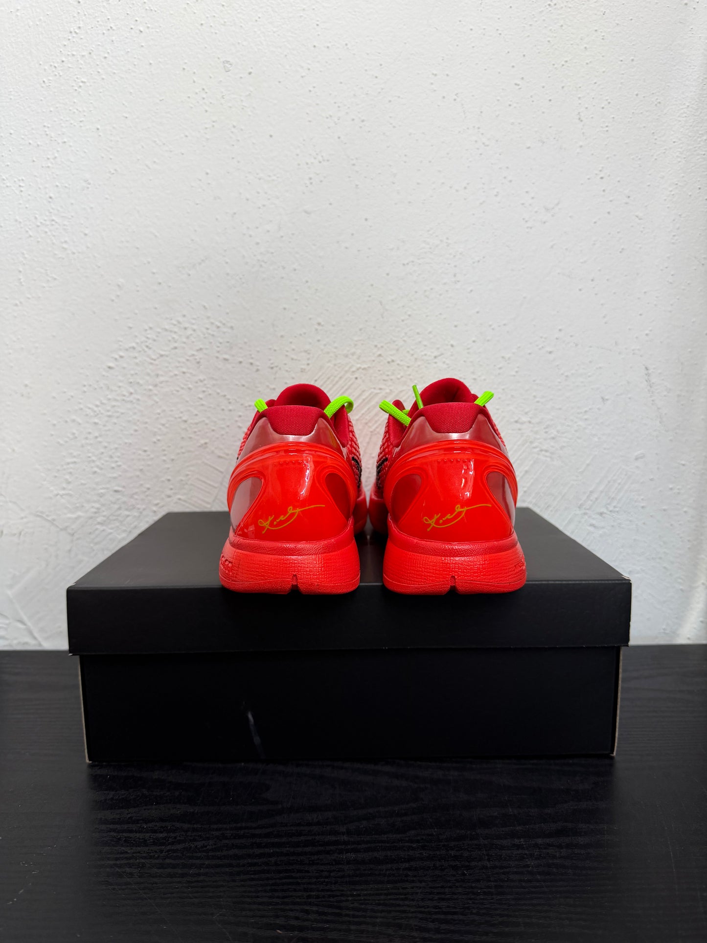 KOBE 6 PROTRO REVERSE GRINCH
