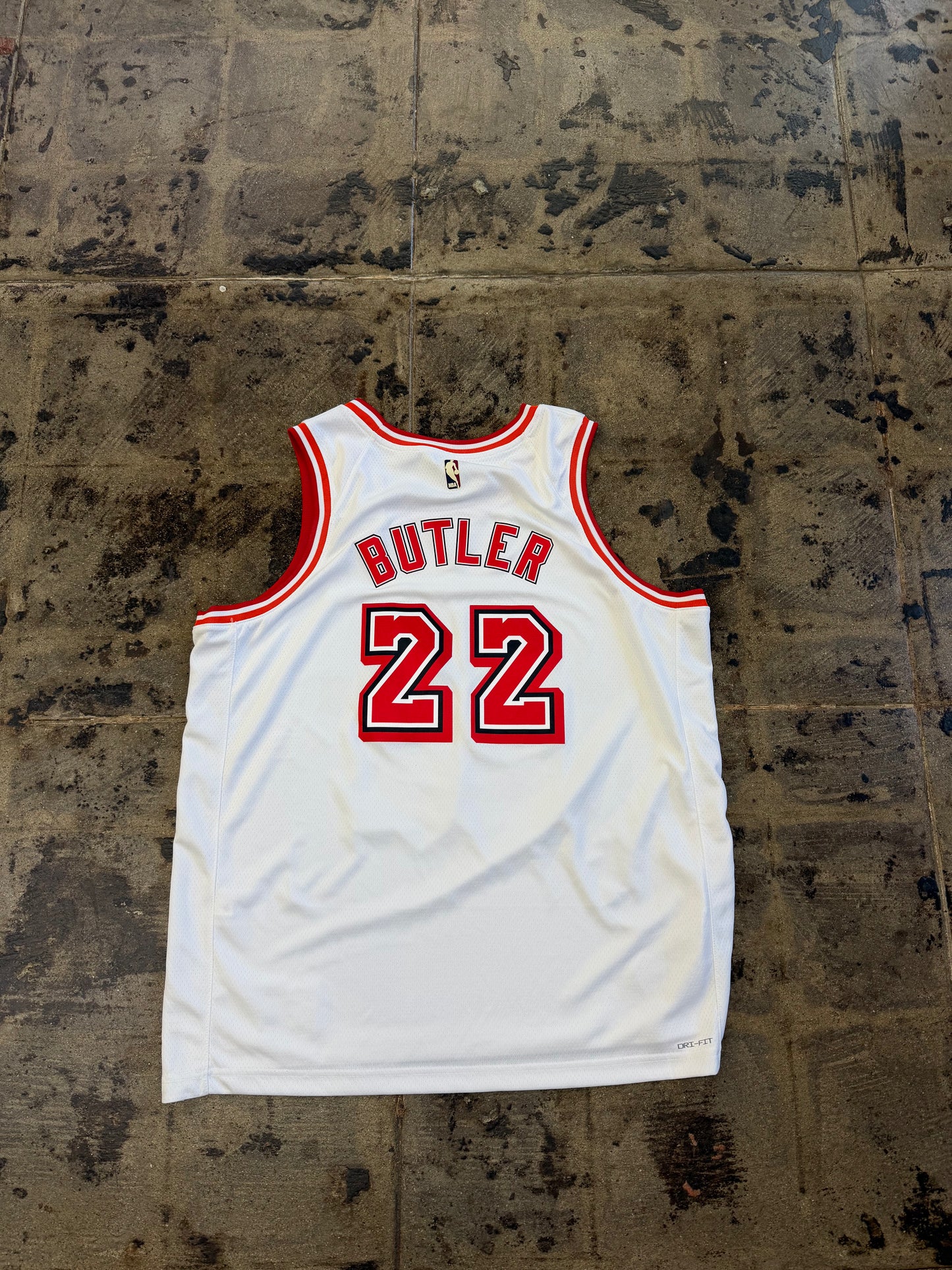 NIKE UKG JIMMY BUTLER MIAMI HEAT JERSEY