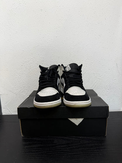 JORDAN 1 MID DIAMOND SHORTS (USED)