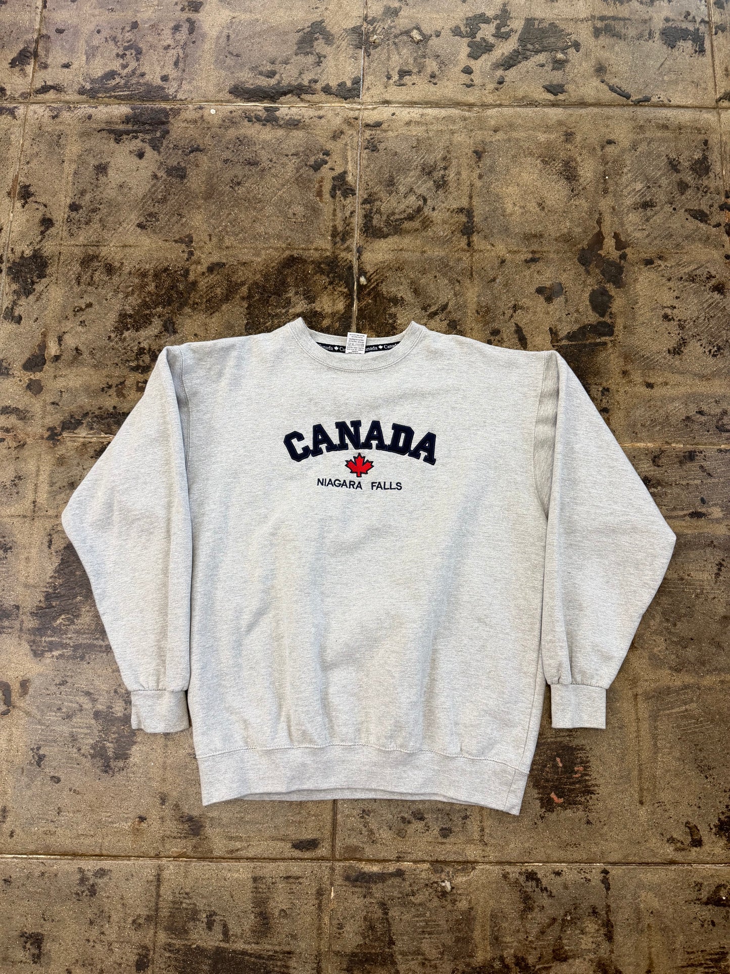 CANADA NIAGRA FALLS GREY CREWNECK