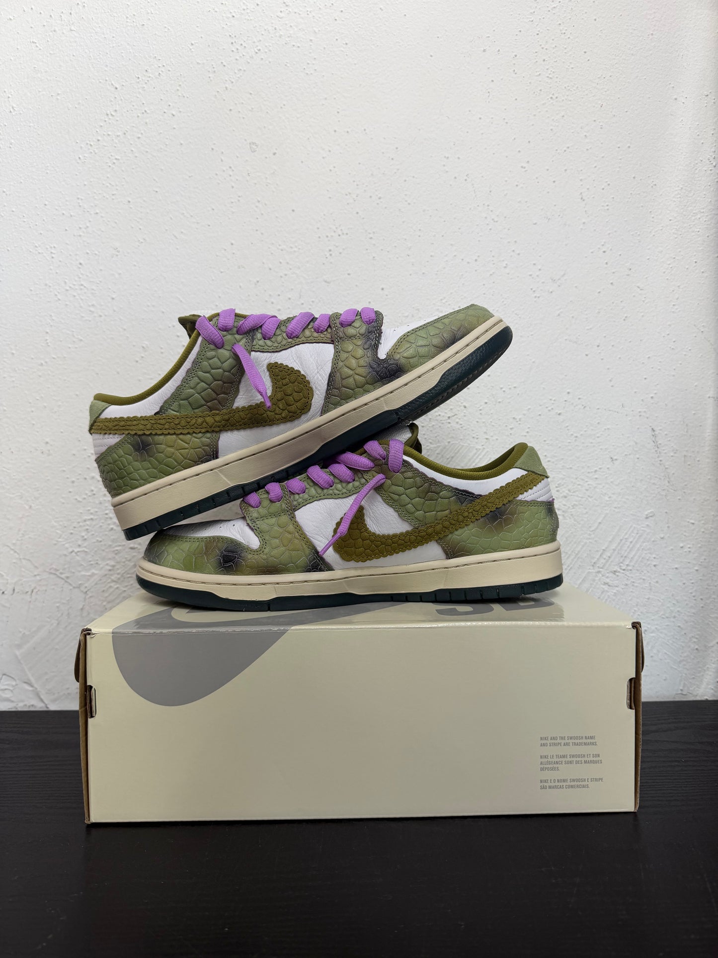 DUNK LOW SB ALEXIS SABLONE CHAMELEON (USED)