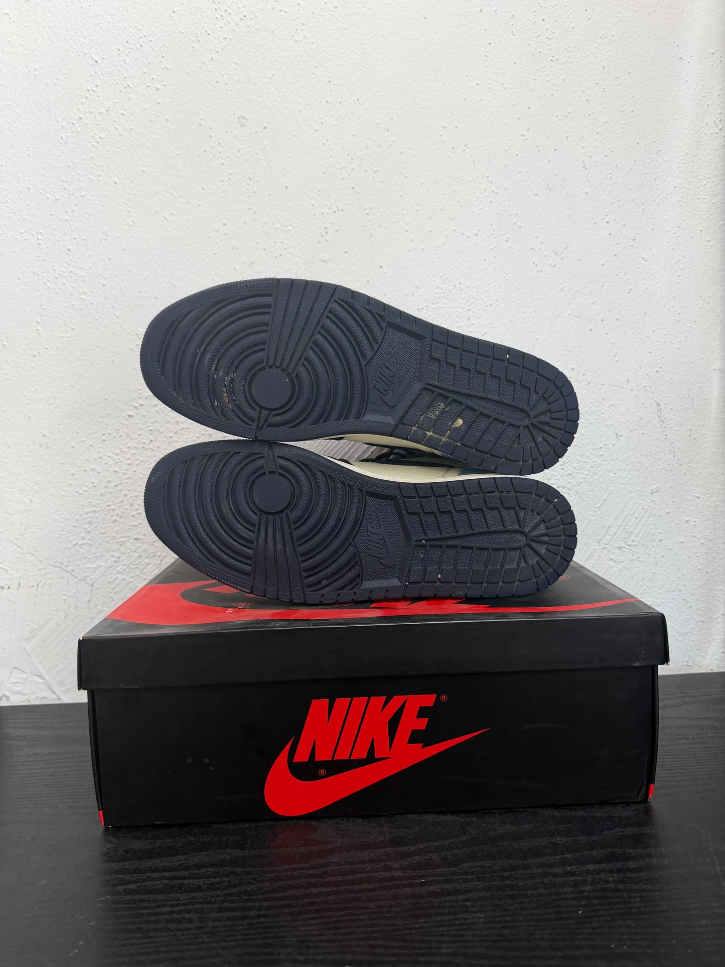 JORDAN 1 OBSIDIAN (USED)