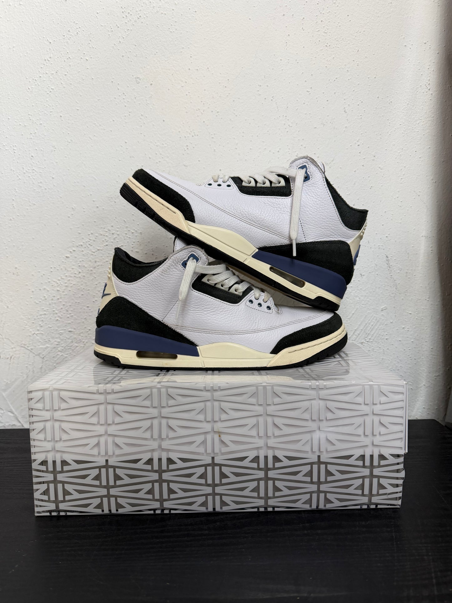 JORDAN 3 A MA MANIERE DIFFUSED BLUE (USED)